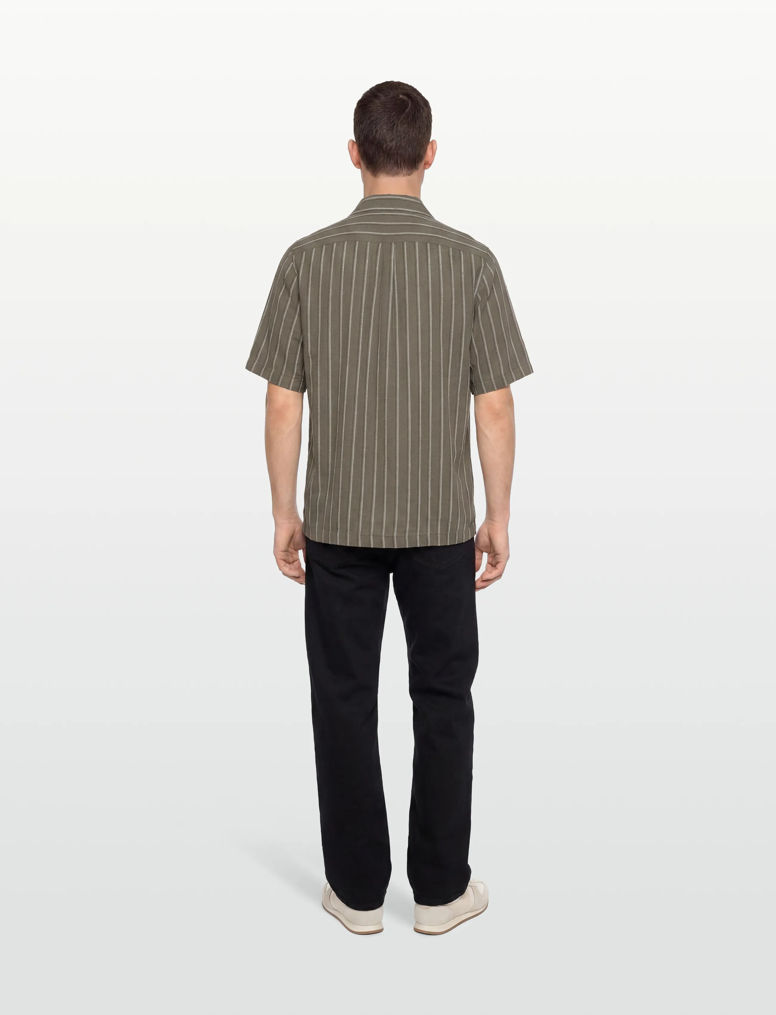 Oscar Jacobson - Reg Fit Cuban SS Herringbone Stripe Shirt - basic shirts - matt green - 4