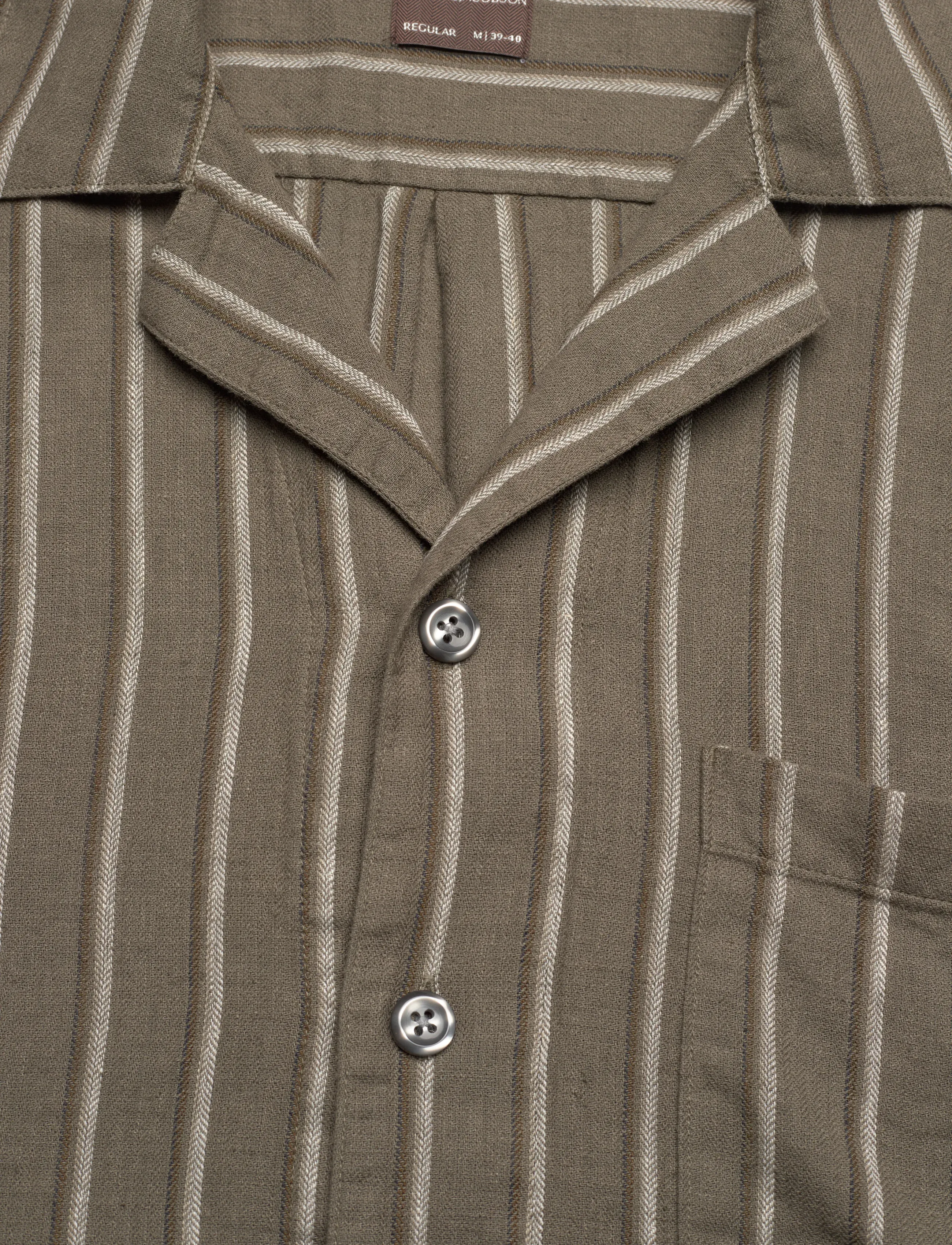 Oscar Jacobson - Reg Fit Cuban SS Herringbone Stripe Shirt - basic-hemden - matt green - 2