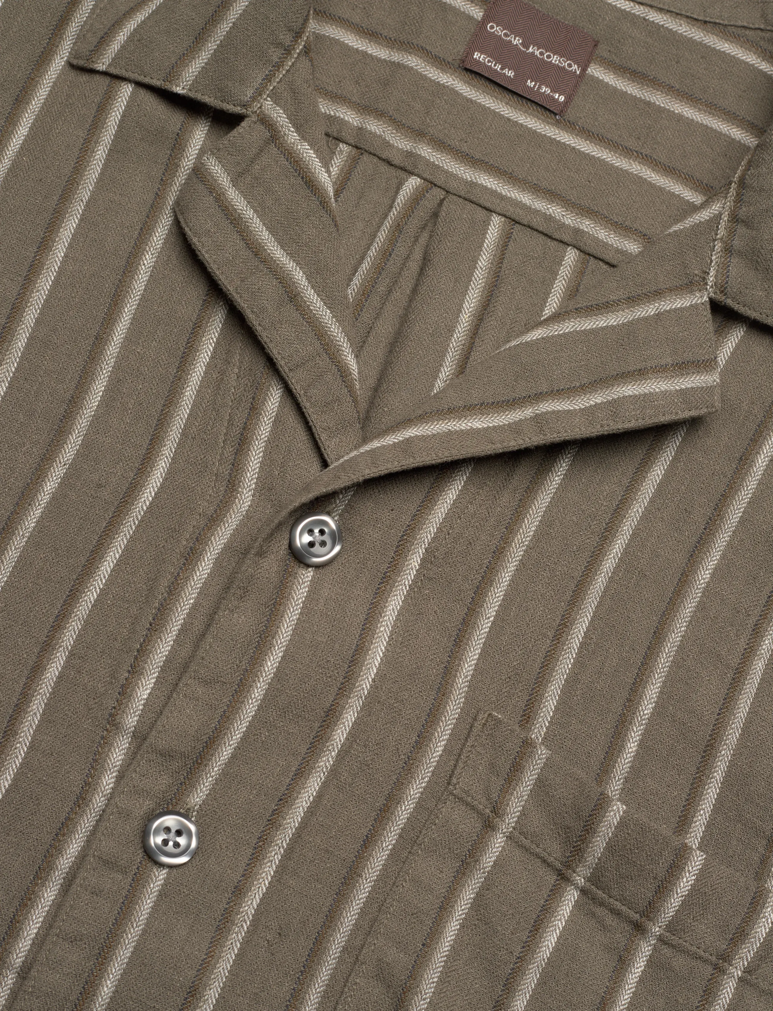 Oscar Jacobson - Reg Fit Cuban SS Herringbone Stripe Shirt - basic-hemden - matt green - 3