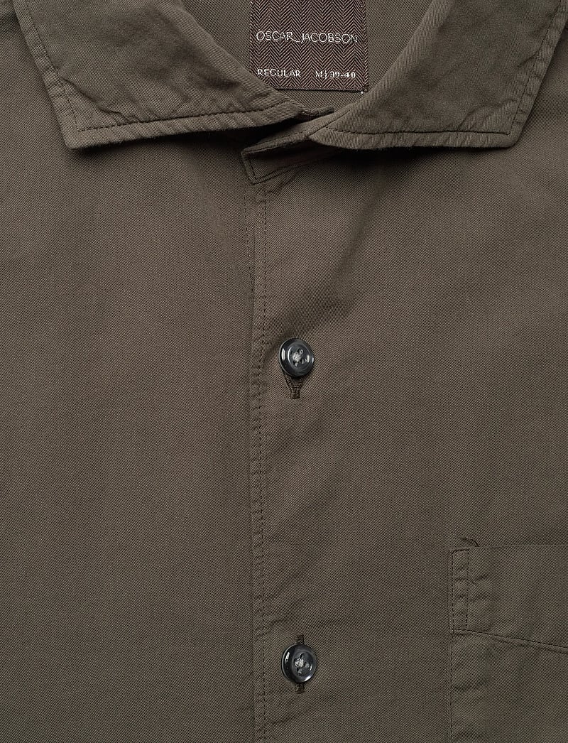Oscar Jacobson - Reg Fit Wide Spread C GD Twill - basic skjortor - tree green - 2
