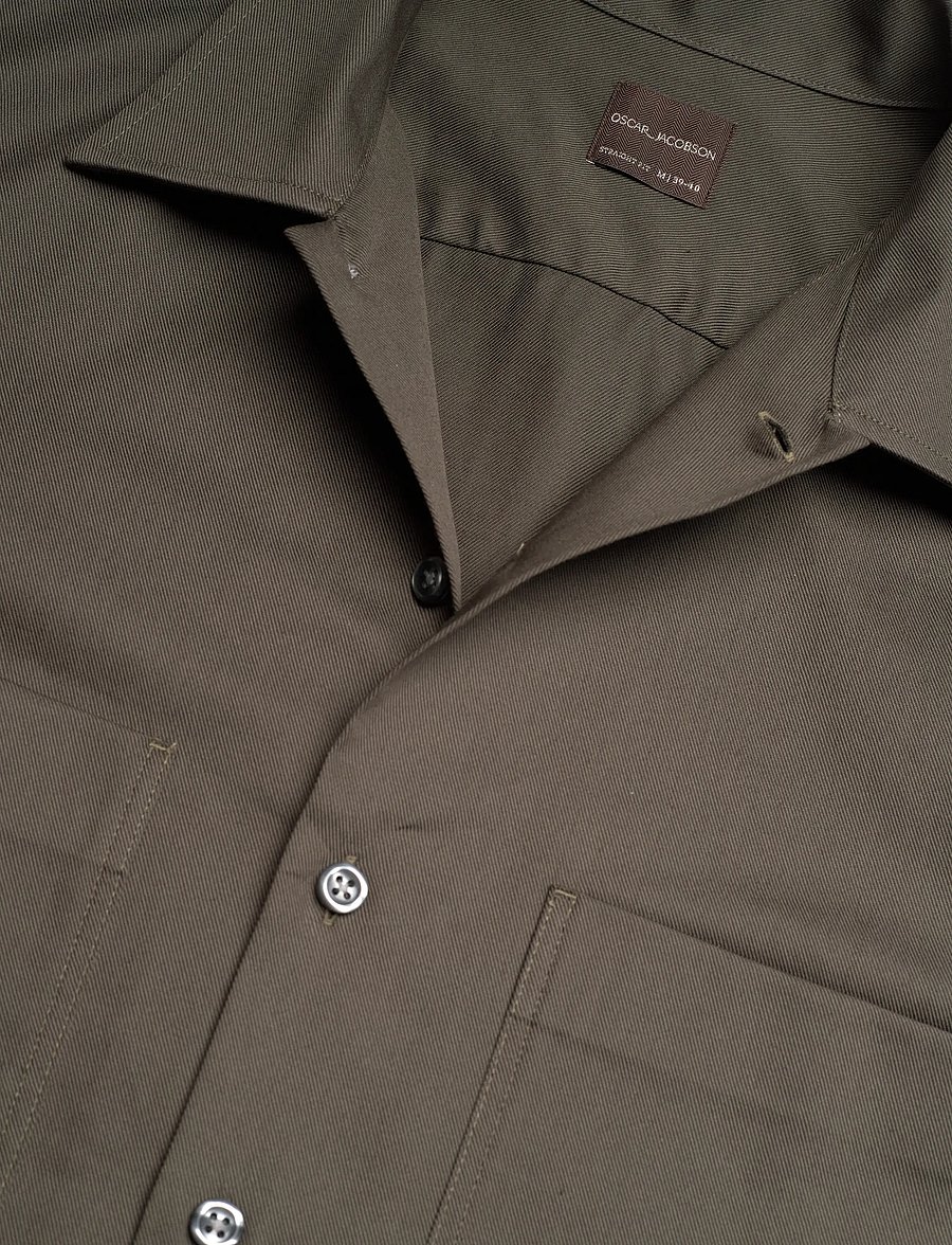 Oscar Jacobson - Straight Fit Bowling Collar Shirt - basic skjorter - nettle green - 2
