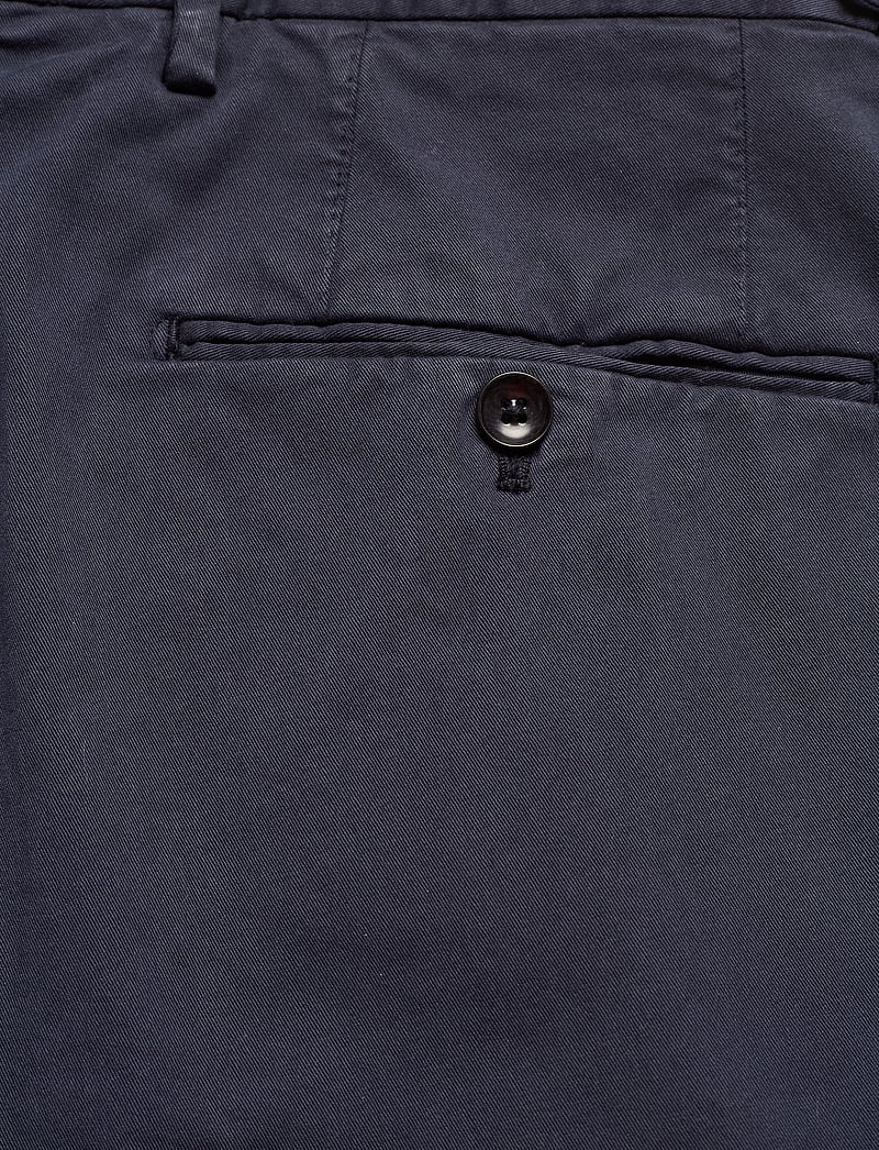 Oscar Jacobson - Danwick Trousers - chinos - navy - 5