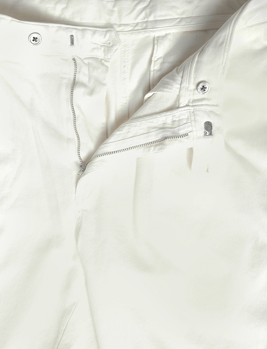 Oscar Jacobson - Tanker Pleat Shorts - chinos shorts - snow white - 3