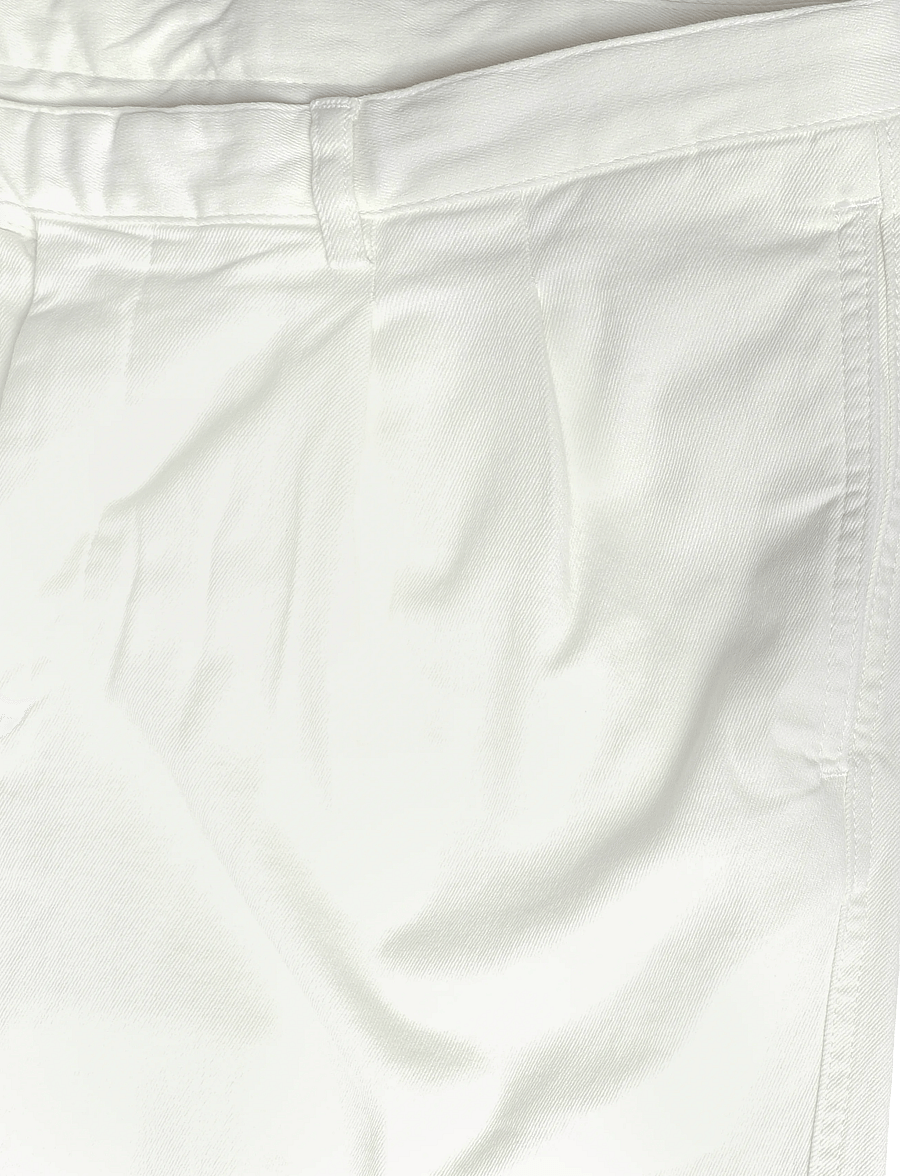 Oscar Jacobson - Tanker Pleat Shorts - chinos shorts - snow white - 4