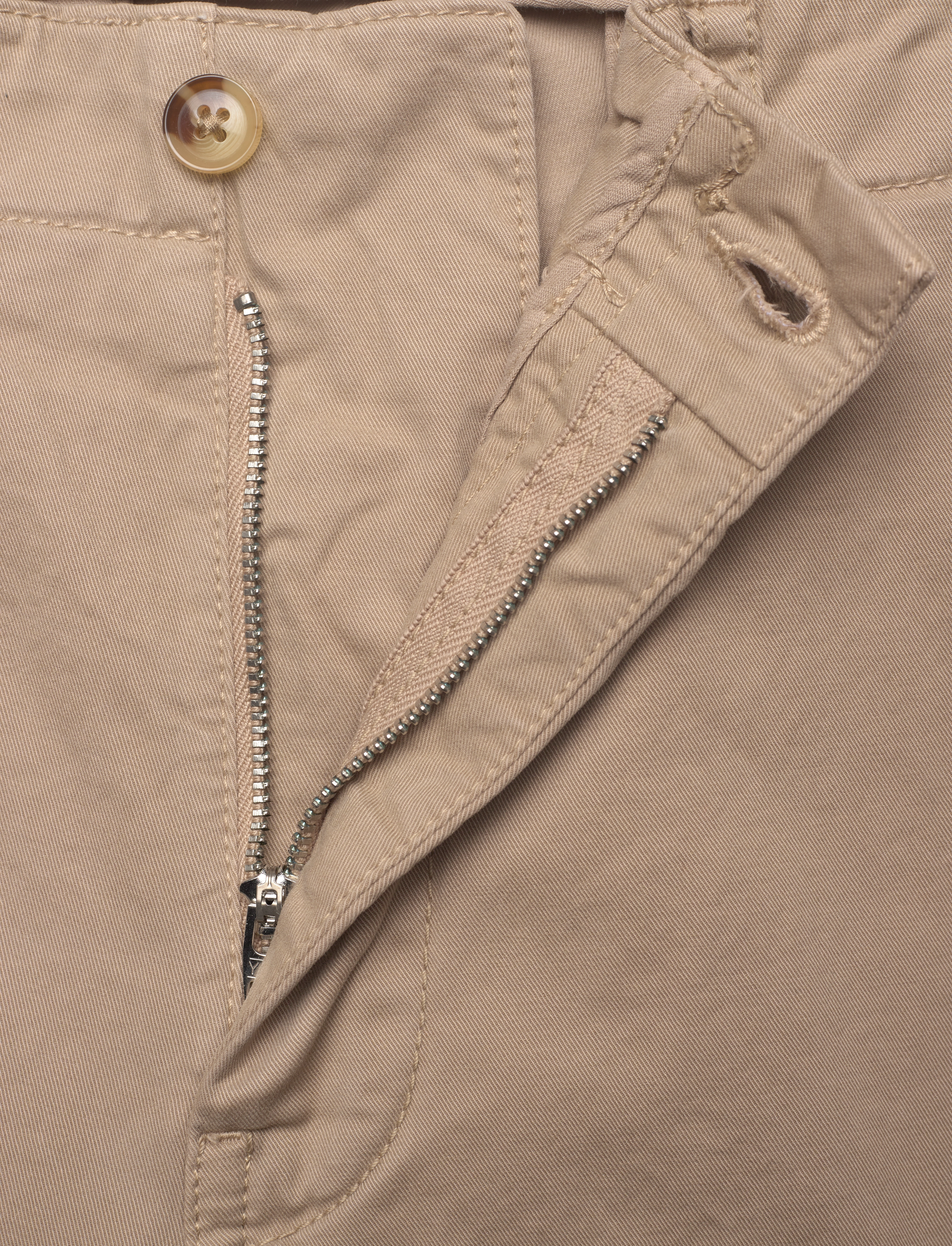 Oscar Jacobson - Poggio Shorts - dusty beige - 3