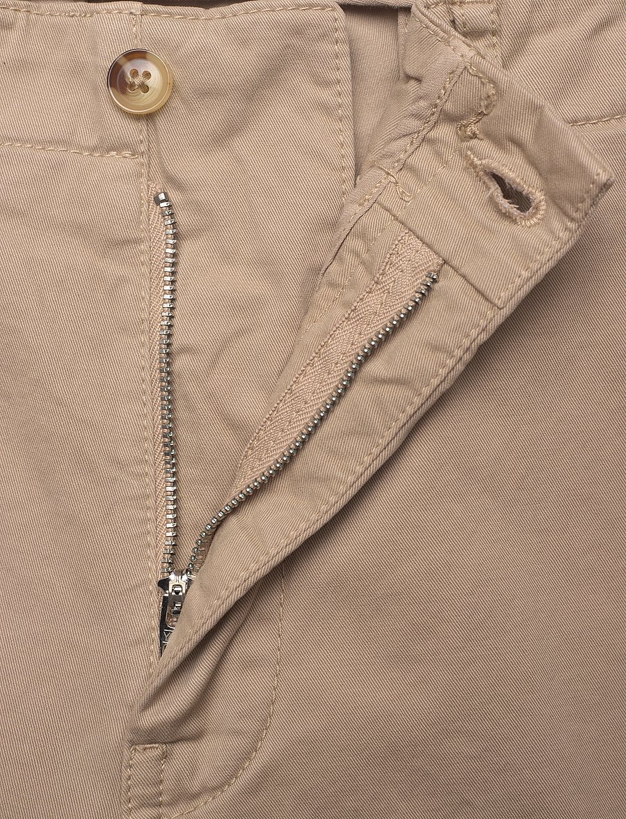 Oscar Jacobson - Poggio Shorts - dusty beige - 3
