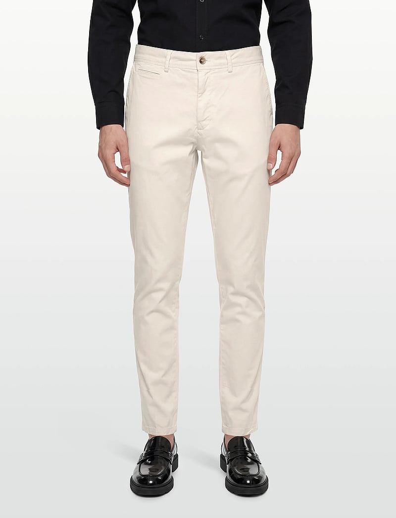 Oscar Jacobson - Danik Trousers - chinot - creme white - 3