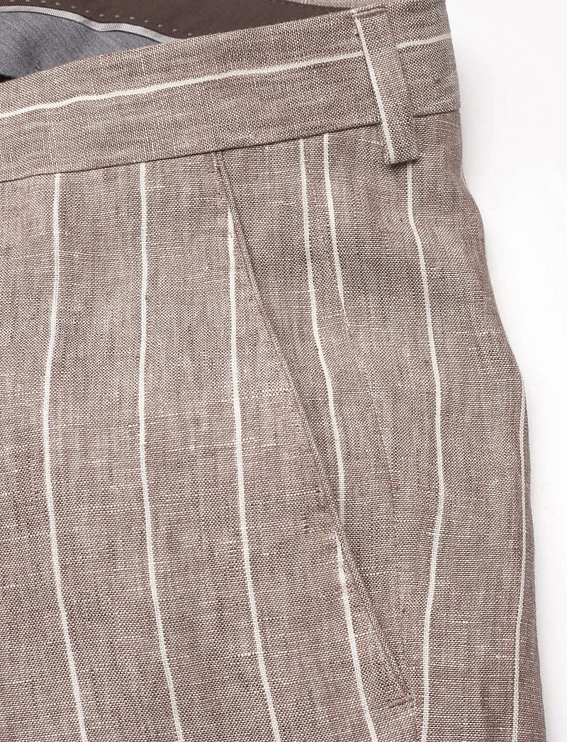 Oscar Jacobson - Dandy Trousers - dressbukser i lin - brindle beige - 2