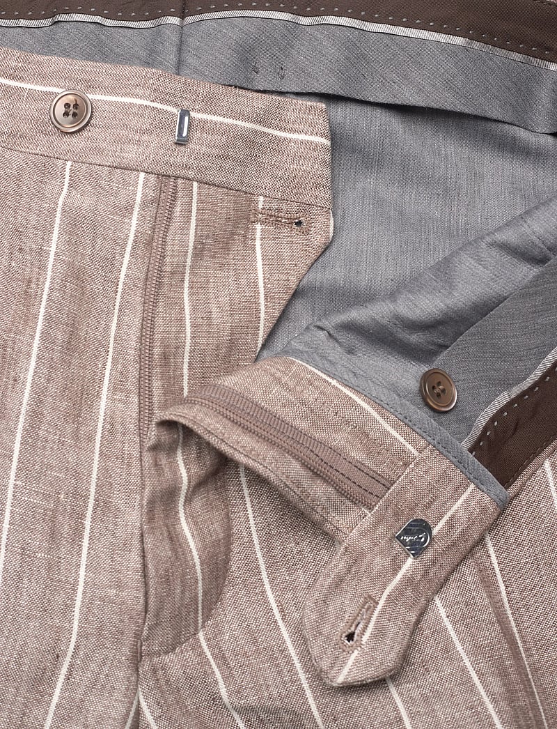 Oscar Jacobson - Dandy Trousers - dressbukser i lin - brindle beige - 3