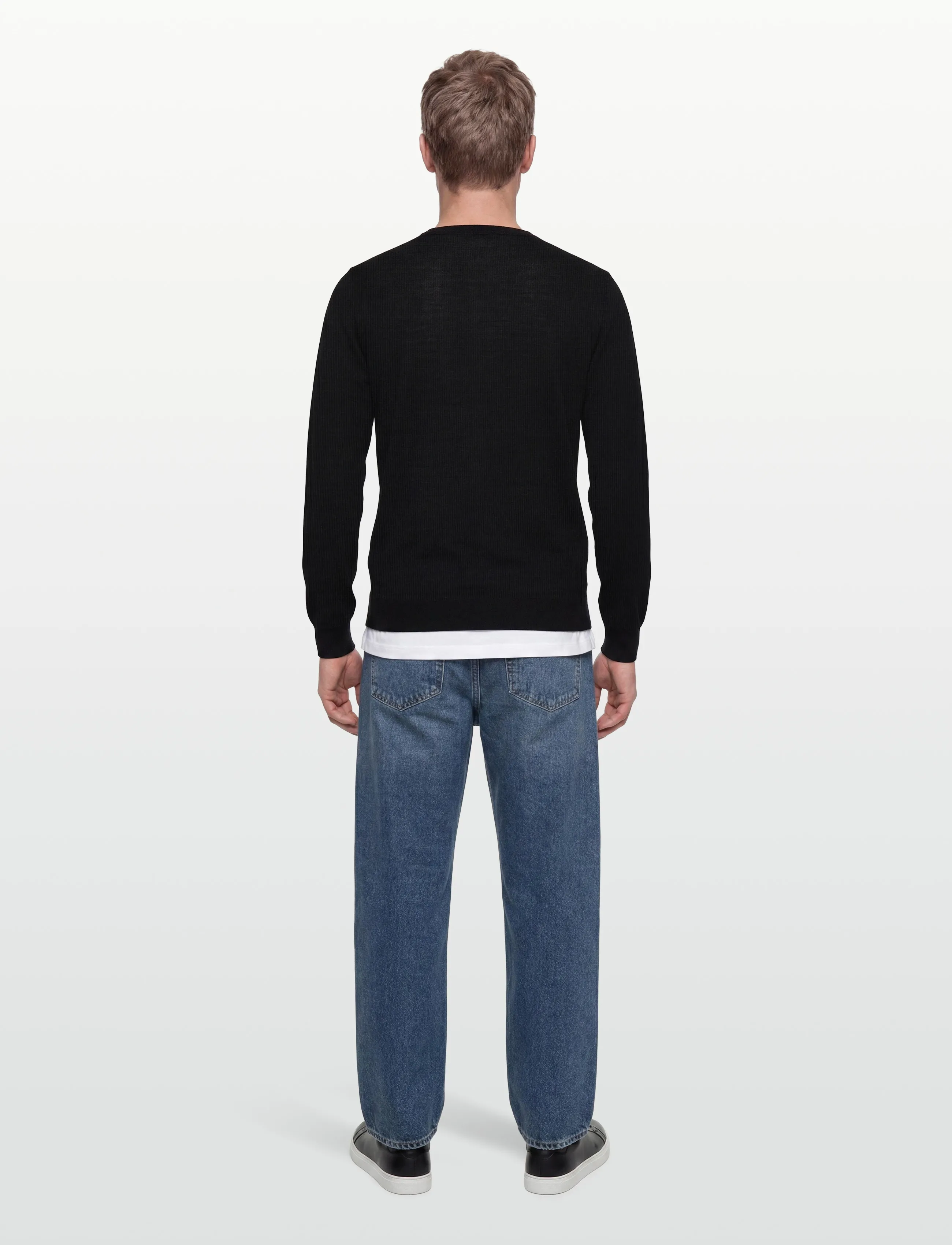 Oscar Jacobson - Miguel Roundneck - rundhalsad - black tile - 4