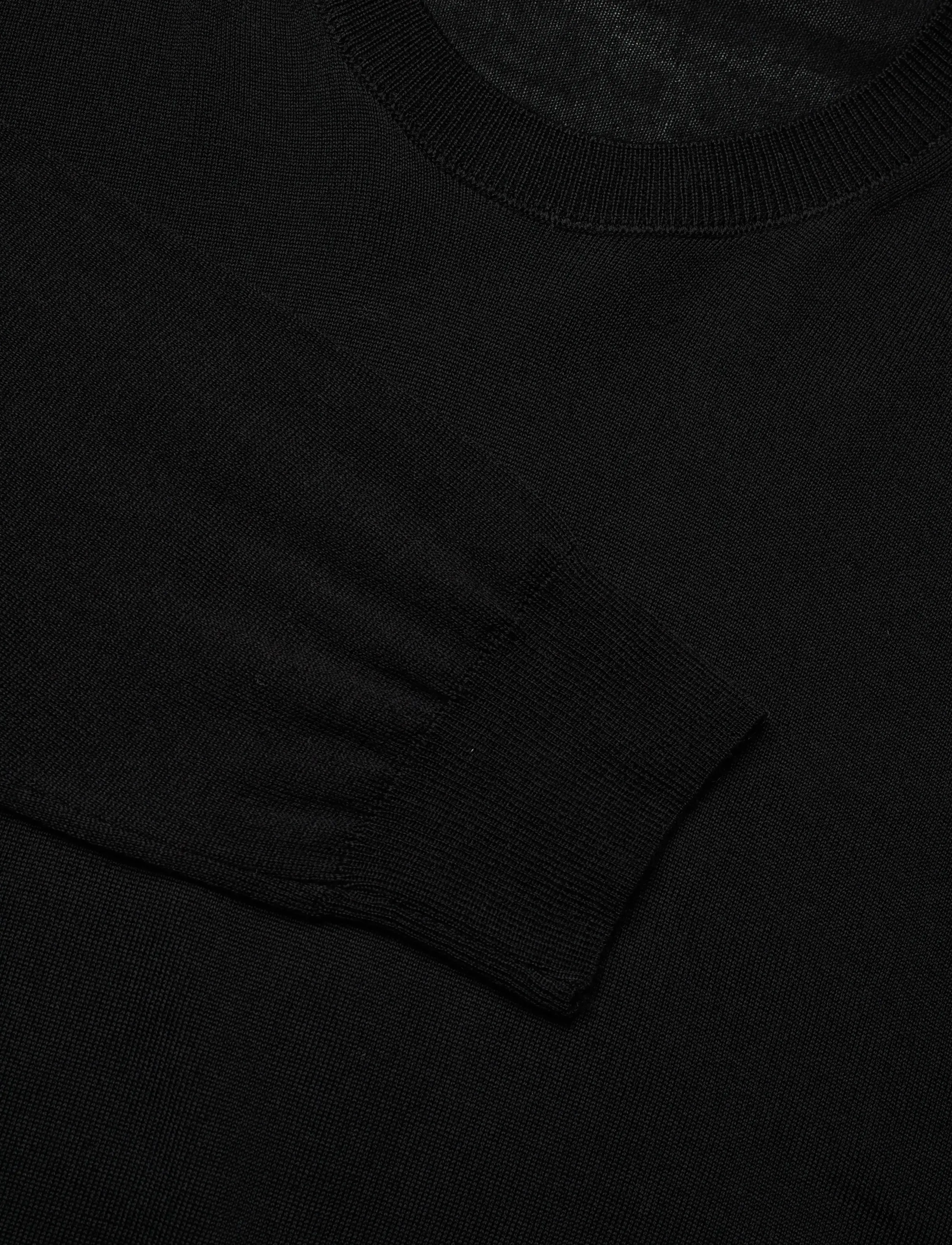 Oscar Jacobson - Miguel Roundneck - Ümmarguse kaelusega kudumid - black tile - 2