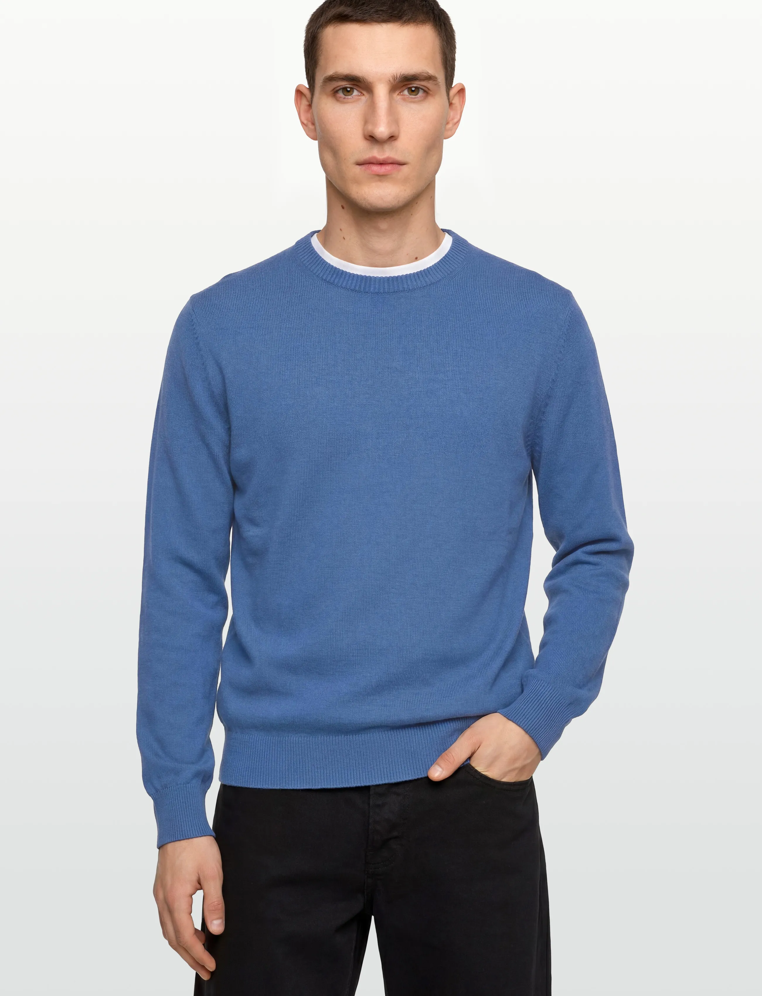 Oscar Jacobson - Valter Roundneck - rundhals - nasa blue - 3