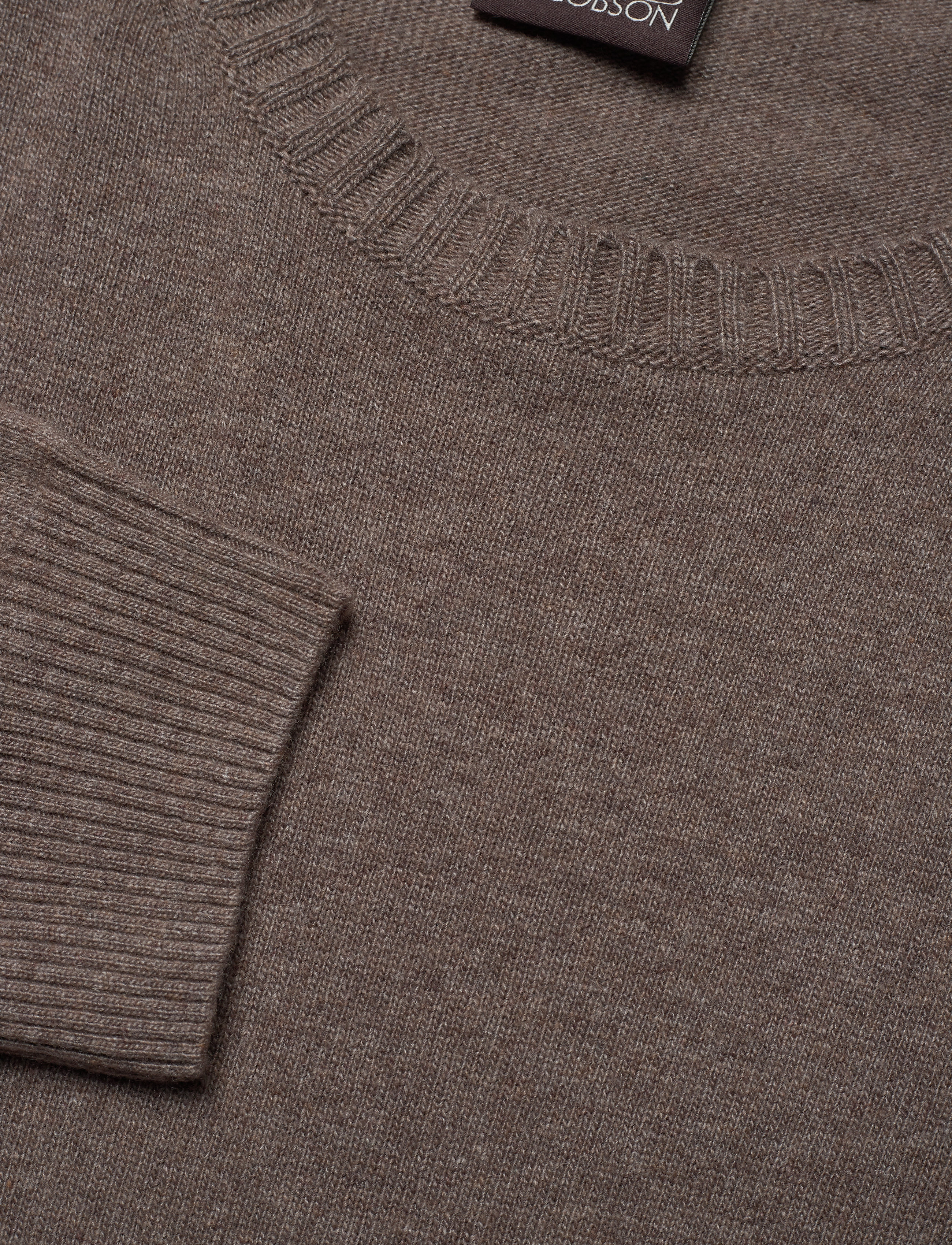 Oscar Jacobson - Valter Roundneck - round necks - walnut beige - 2