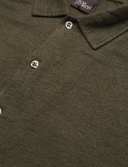 Oscar Jacobson - Albin reg shirt S-S - basic skjorter - green cervo - 3