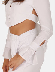 OW Collection - HELENE Shorts - korte broeken - white - 4