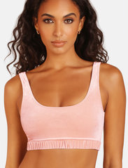 OW Collection - VENUS Top - bh-linnen - strawberry - 2