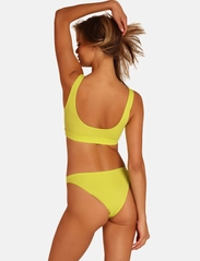 OW Collection - HANNA Bikini Top - bandeau bikini augšiņa - green - 4