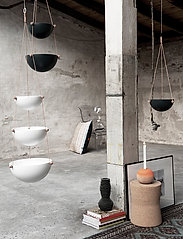 OYOY Living Design - Pif Paf Puf Hanging Storage - 1 Bowl, Small - obstschalen - dark grey - 1