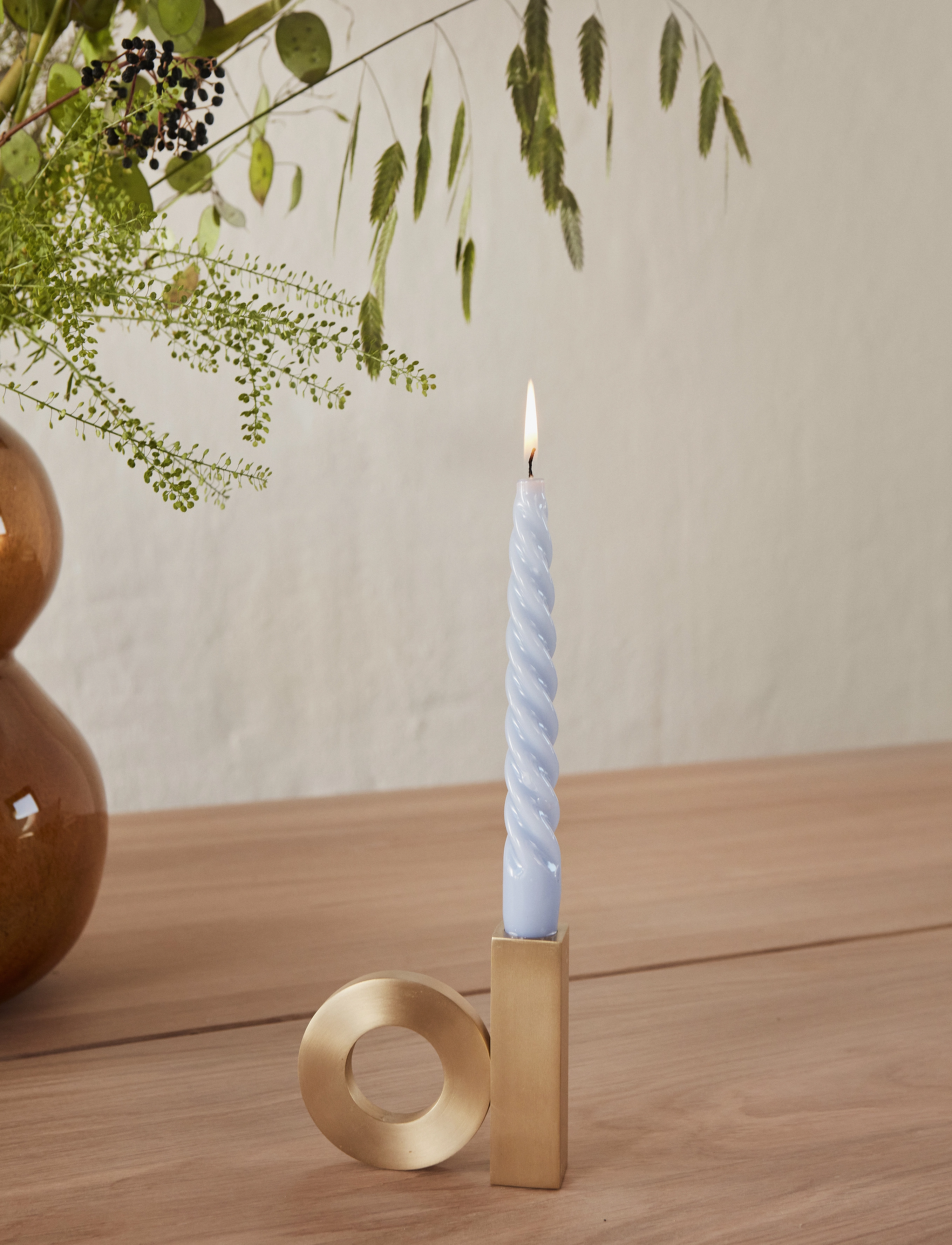 OYOY Living Design Baari Solid Brass Candleholder, 13X2.6X10 cm x 13, Candlesticks & Lanterns, Gold - Candlesticks, Homeware