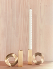 OYOY Living Design - Baari Solid Brass Candleholder - candlesticks - brushed brass - 7