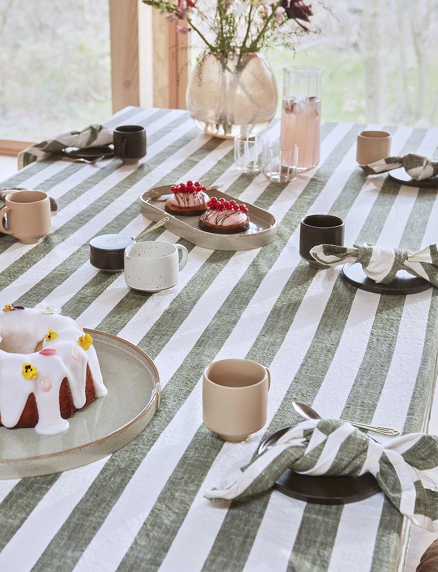 OYOY Living Design - Striped Tablecloth - 260x140 cm - laudlinad - olive - 2