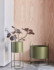 OYOY Living Design - Maki Plant Box - Low - gimtadienio dovanos - olive - 1