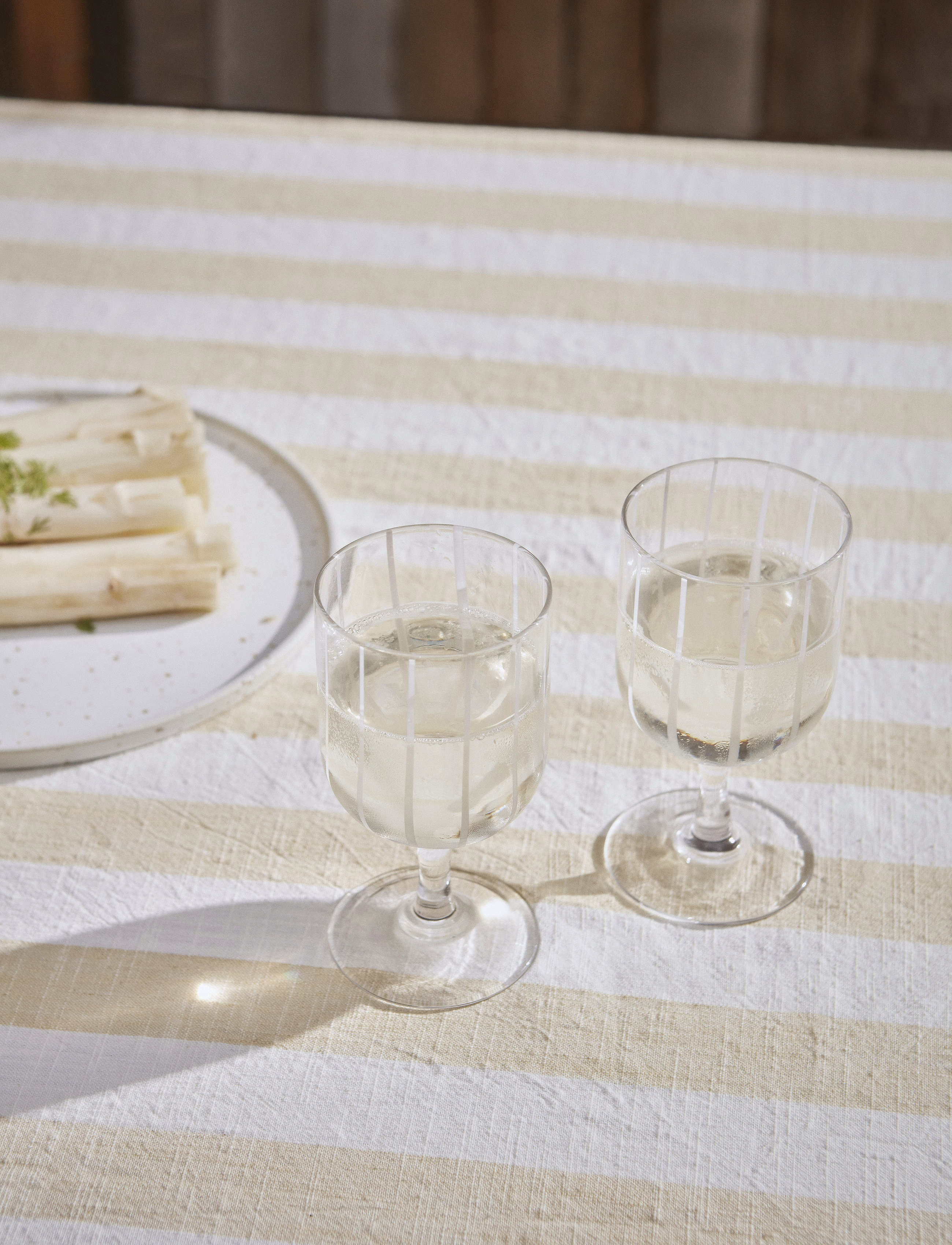 OYOY Living Design - Mizu Wine Glass - Pack of 2 - clear - 1