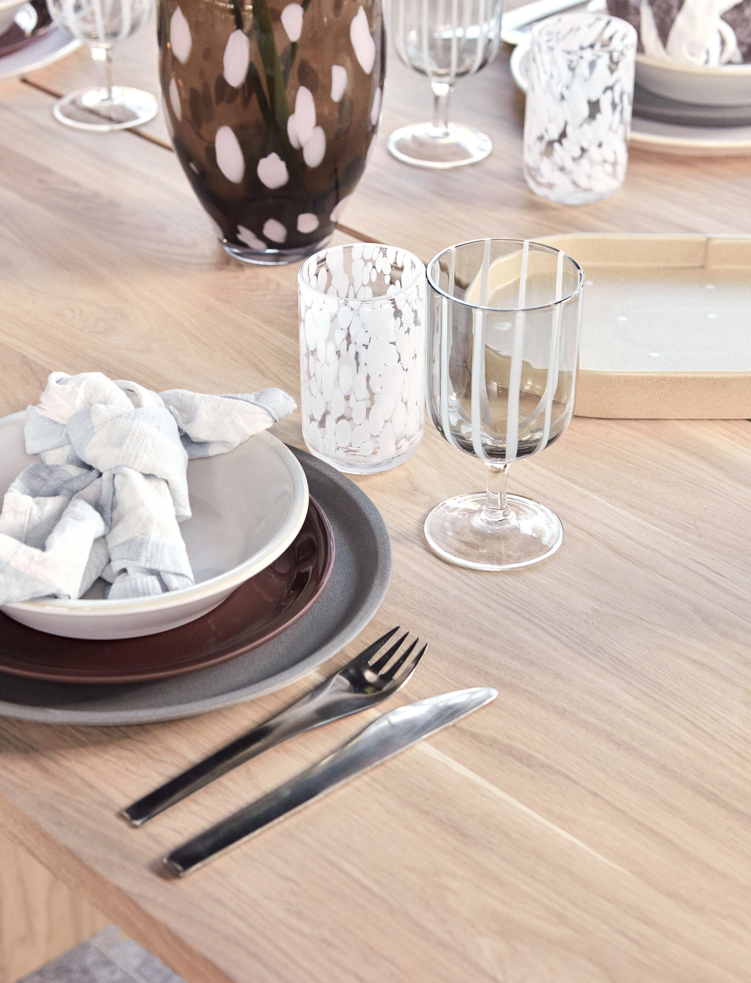 OYOY Living Design - Mizu Wine Glass - Pack of 2 - verres à vin blanc - grey - 3