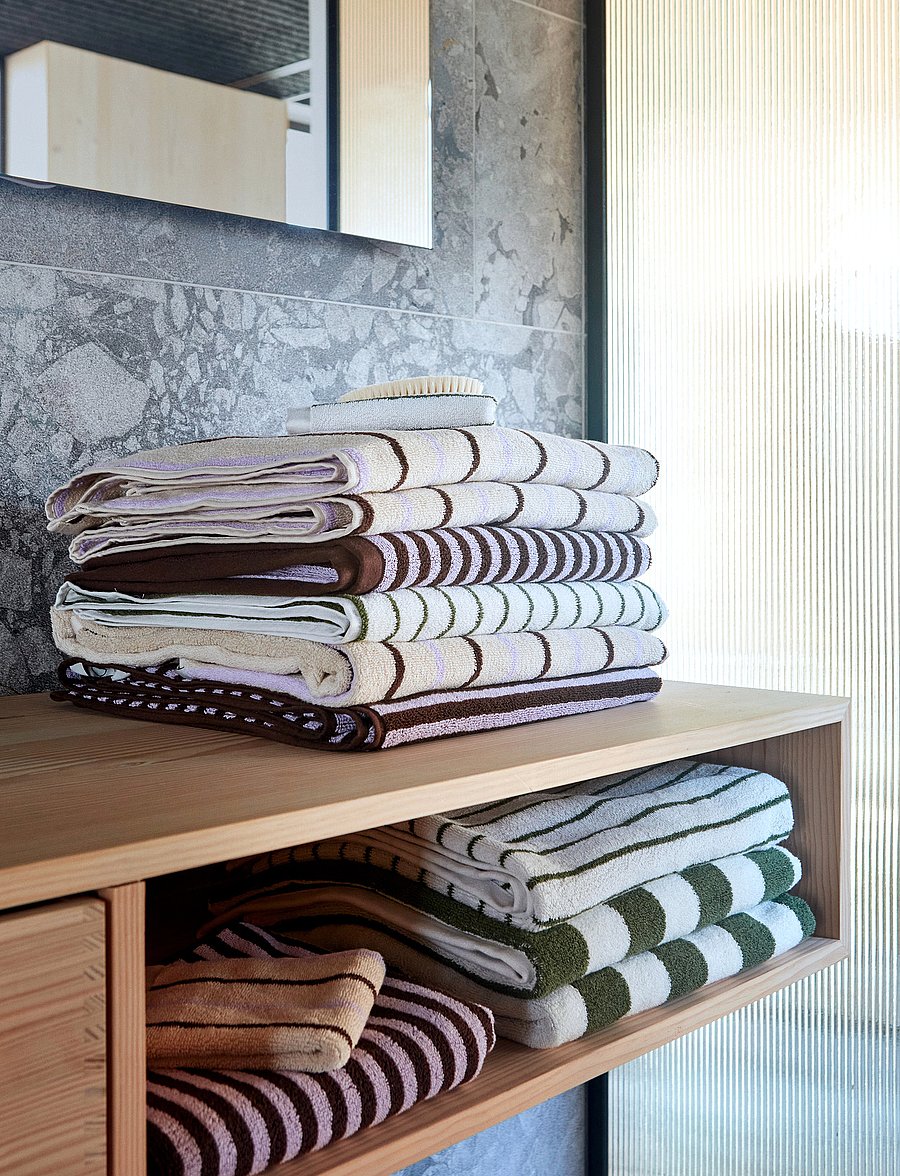 OYOY Living Design - Raita Towel - saunalinad - purple - 0