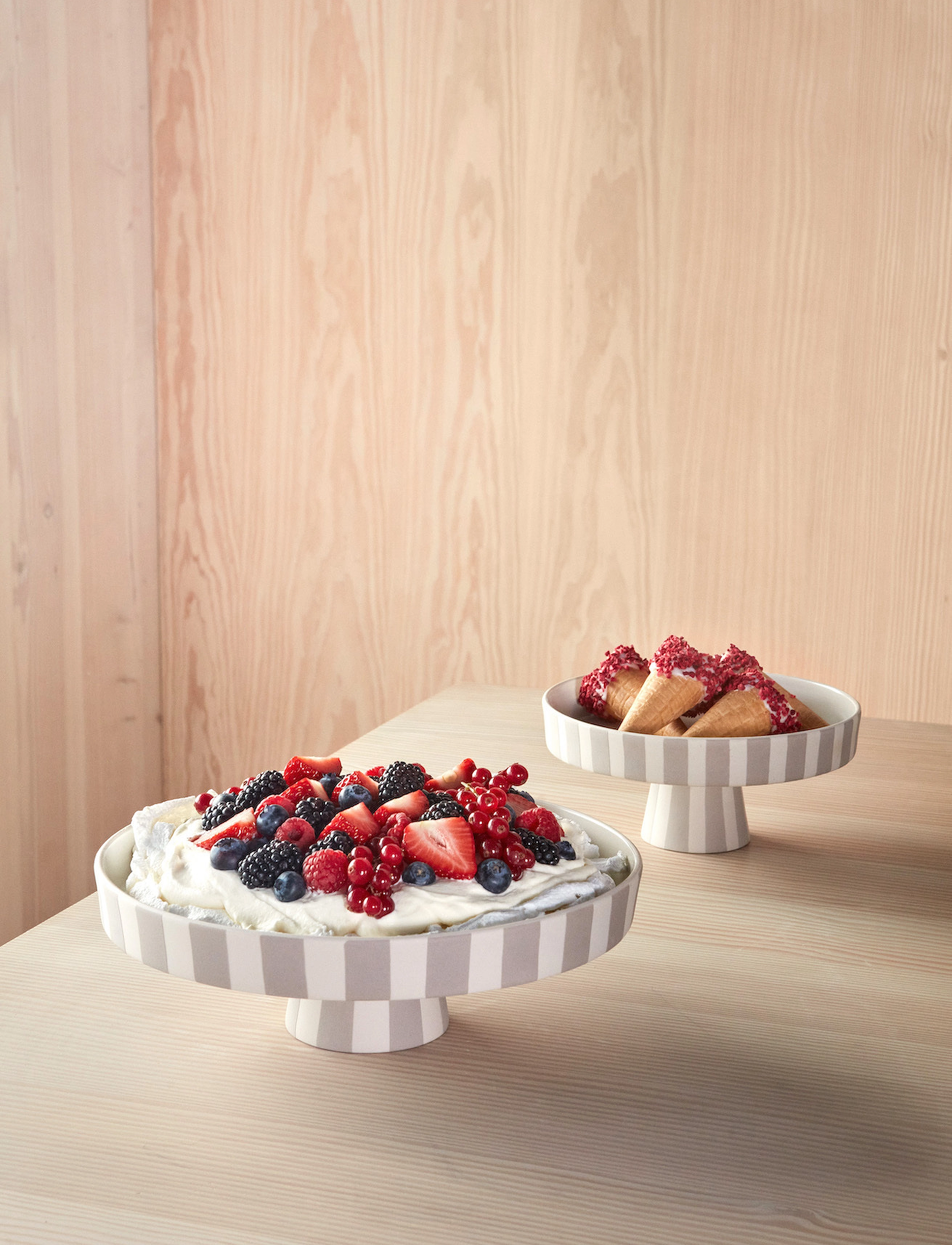OYOY Living Design Toppu Tray, Ø 20 cm, Dining & Table Accessories, Beige - Trays, Homeware