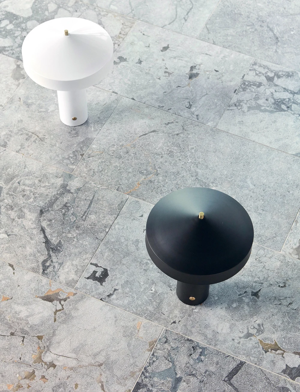 OYOY Living Design - Hatto Table Lamp - köp efter pris - white - 3