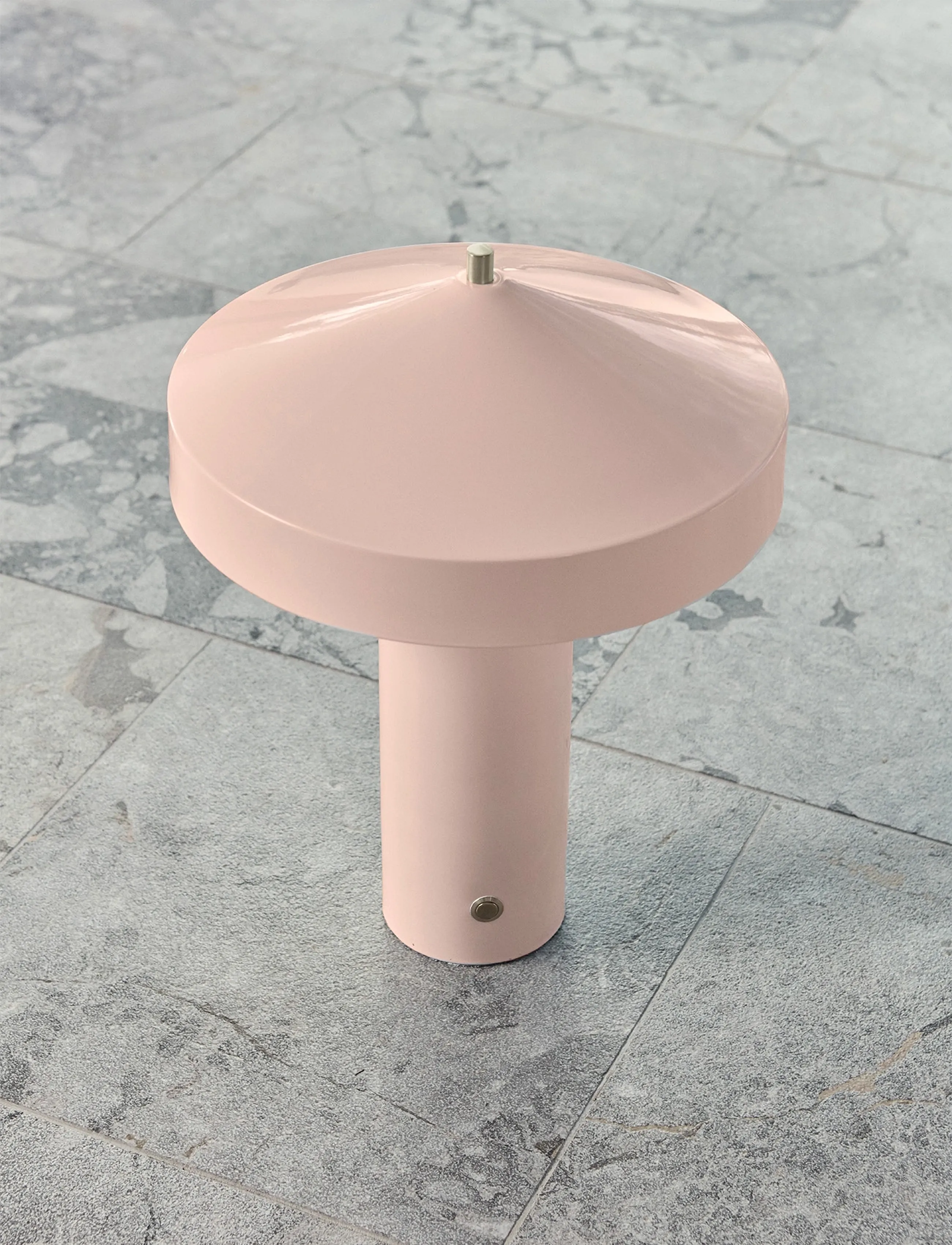 OYOY Living Design - Hatto Table Lamp (EU) - schreibtisch- & tischlampen - rose - 1