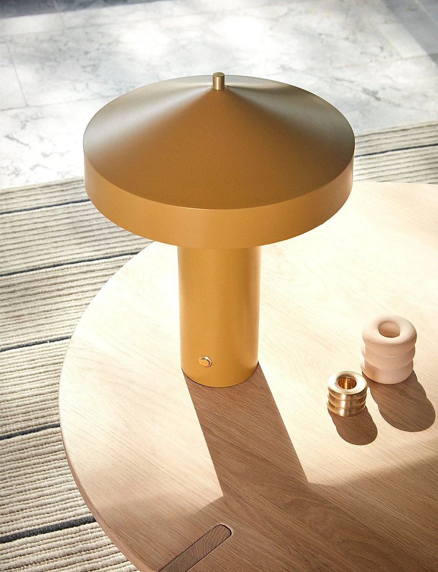 OYOY Living Design - Hatto Table Lamp (EU) - schreibtisch- & tischlampen - saffron - 3