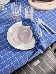 OYOY Living Design - Grid Tablecloth - 200x140 cm - duge & bordløbere - darkblue/white - 1