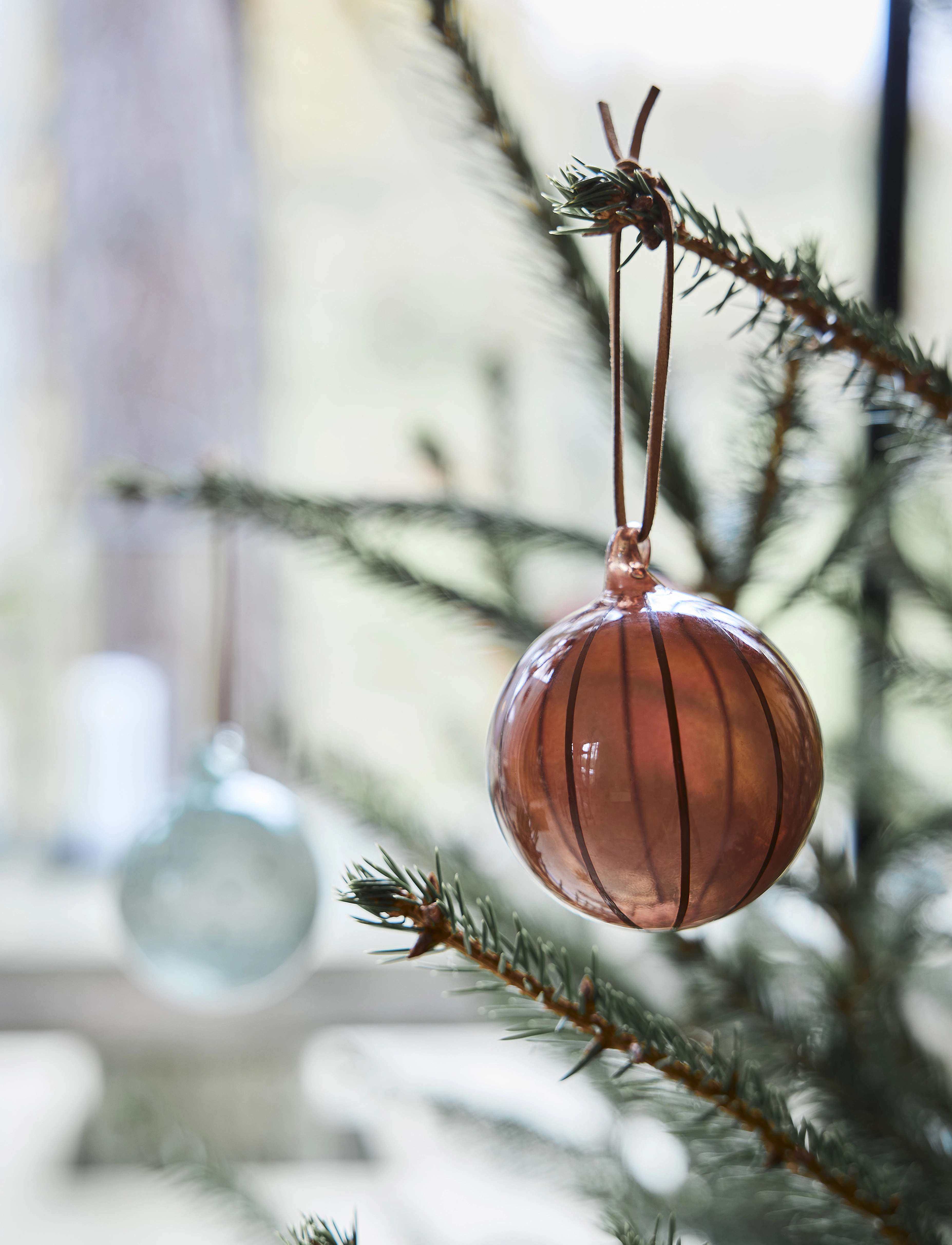 OYOY Living Design - Natale Christmas Glass Ball - nutmeg - 2