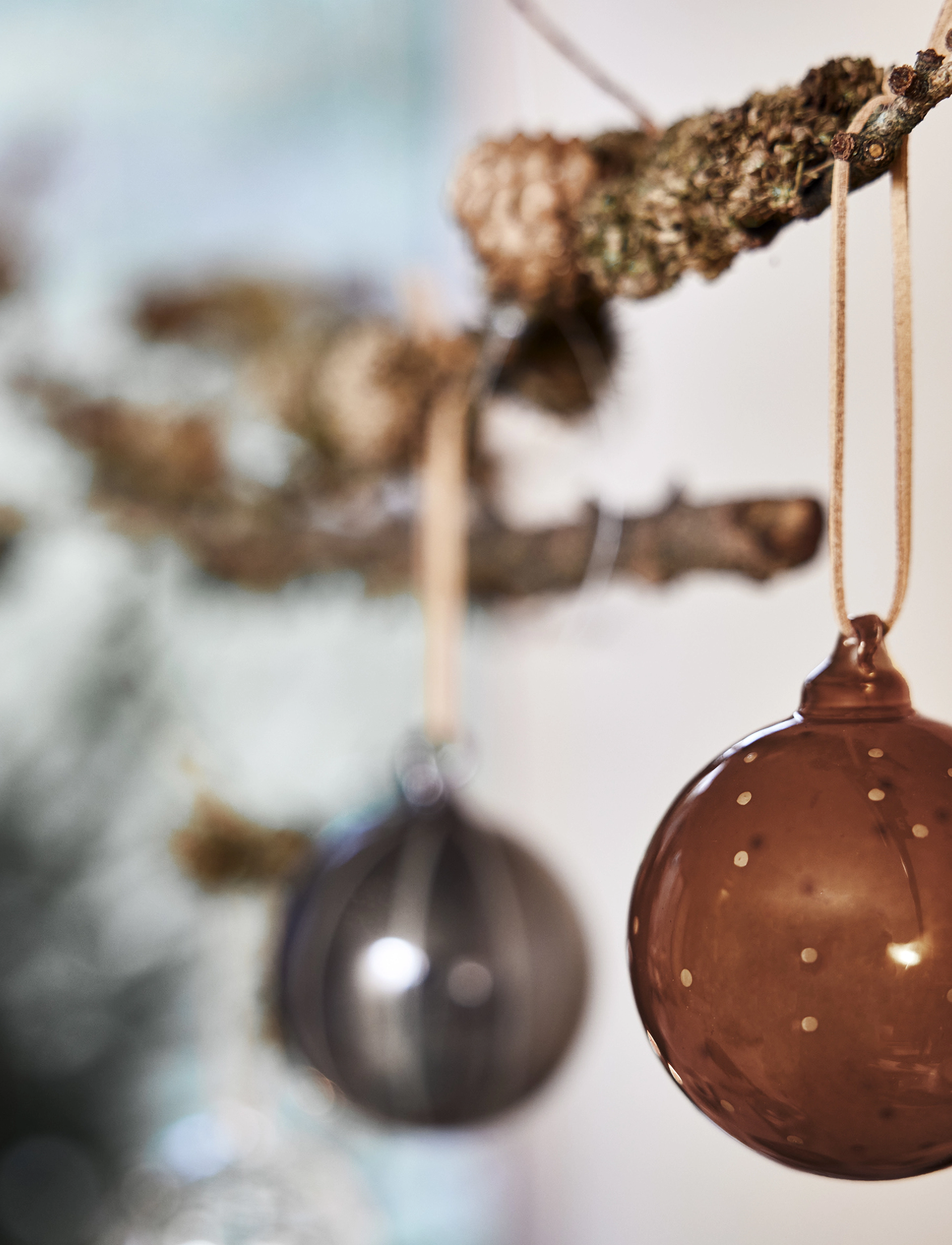 OYOY Living Design - Natale Christmas Glass Ball - nutmeg - 1