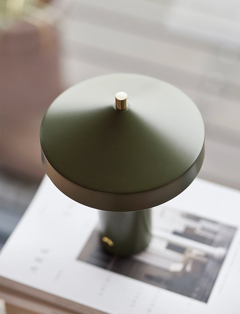 OYOY Living Design - Hatto Table Lamp LED (EU) - osta hinna alusel - olive - 2
