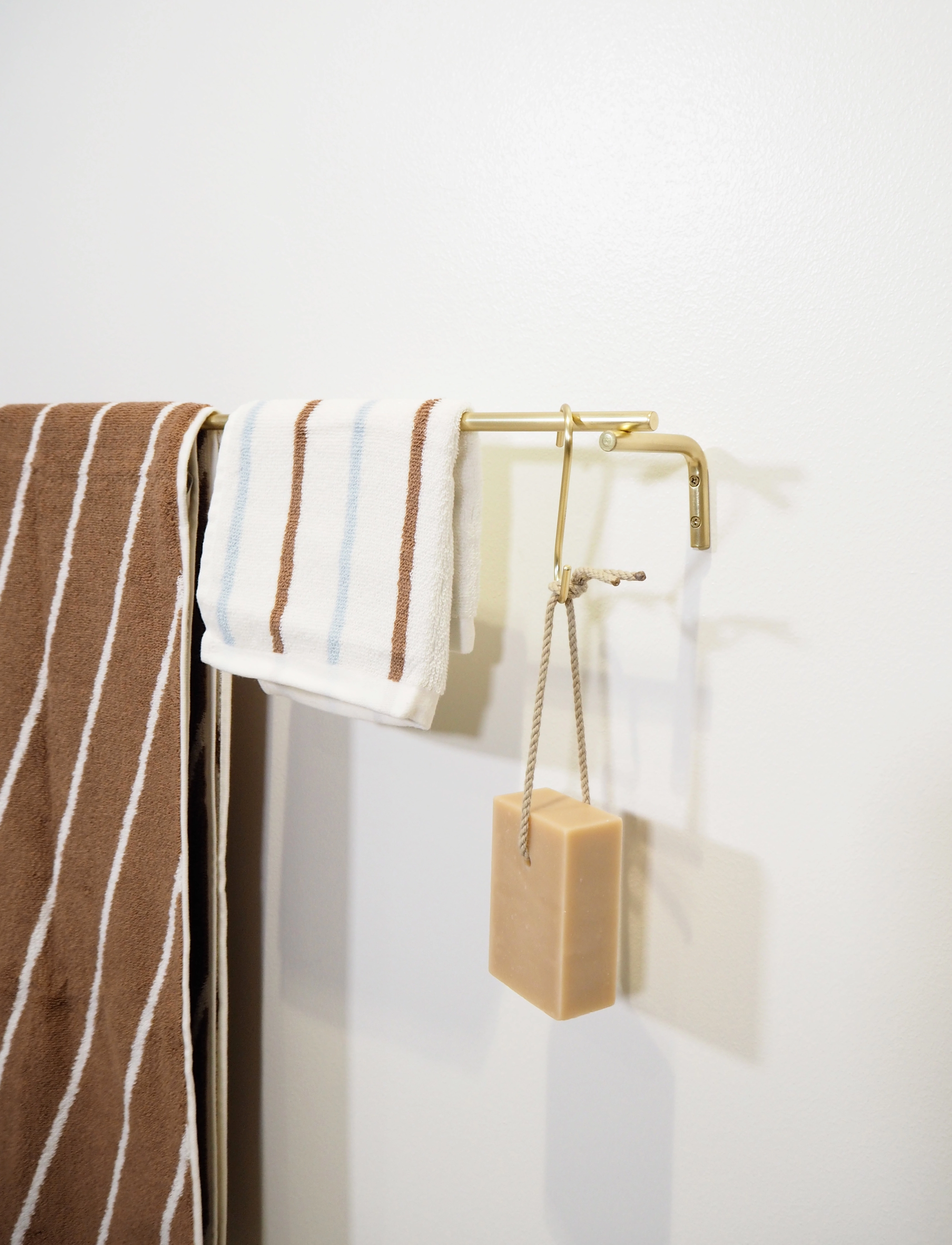 OYOY Living Design Pieni S-Hook Pack Of 3, One Size x 8, Hooks & Knobs, Gold - Hooks, Homeware