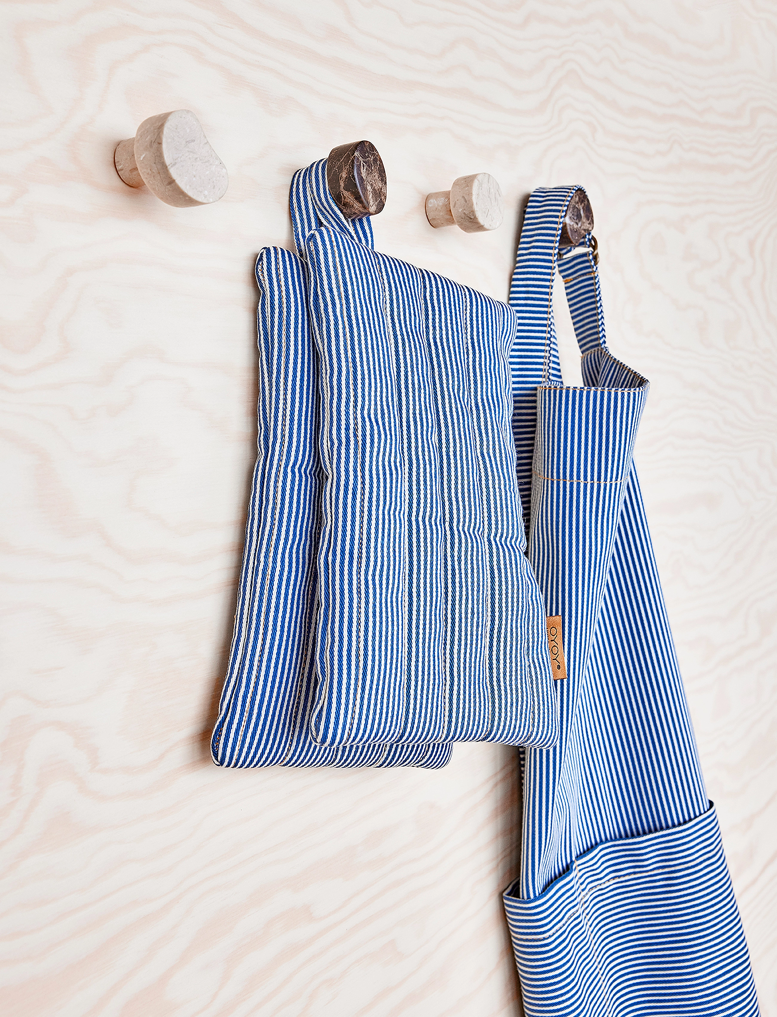 OYOY Living Design Striped Denim Potholder Set Of 2, One Size x 23, Kitchen Textiles, Blau - Oven Mitts & Gloves, Homeware