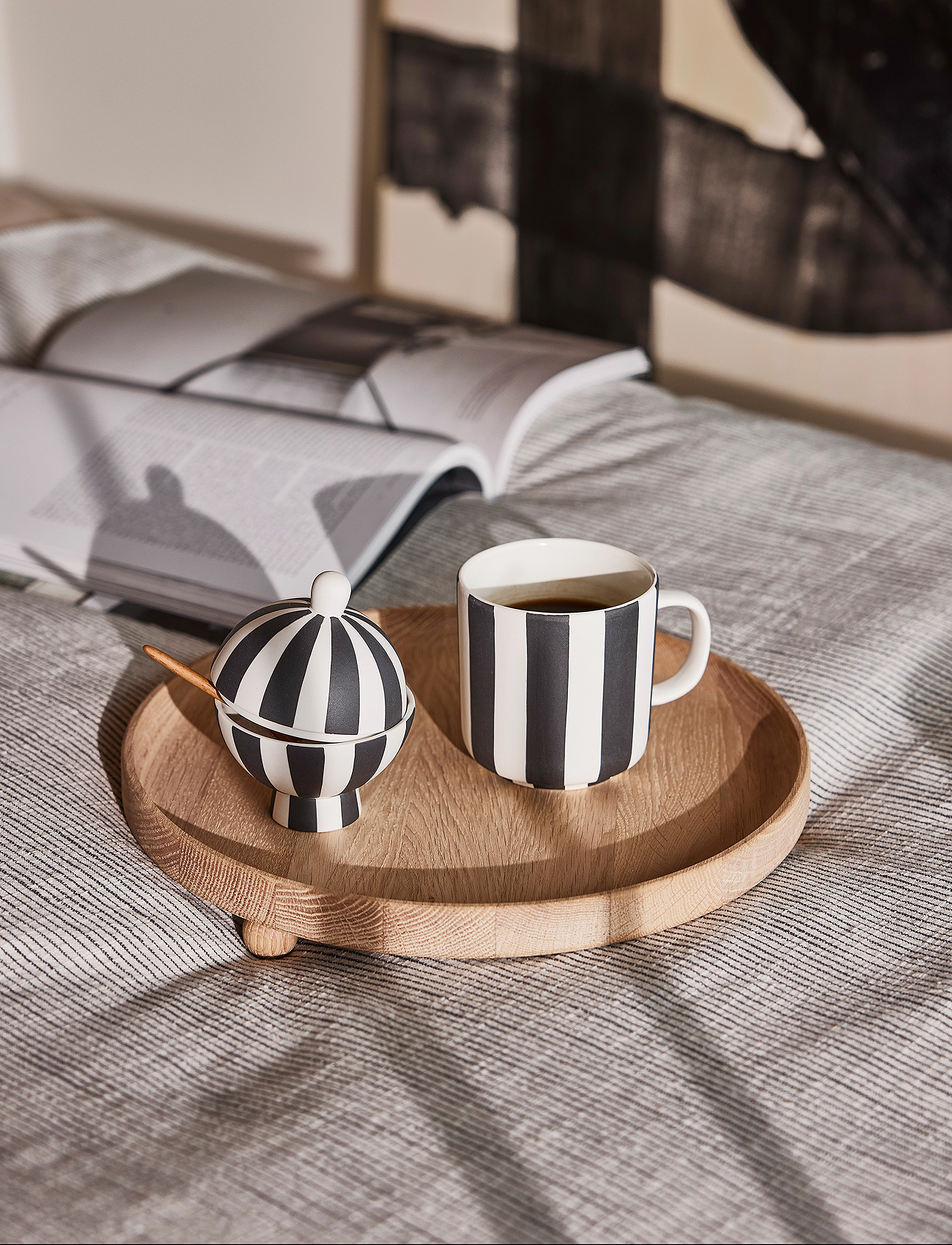 OYOY Living Design Toppu Mug, 35 CL x 12.5, Cups & Mugs, Schwarz - Coffee Cups, Homeware