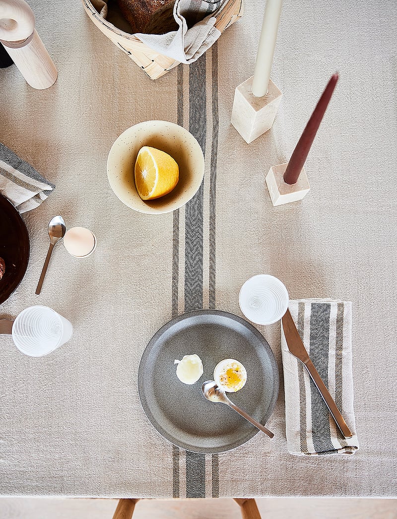 OYOY Living Design - Linu Tablecloth - 200x140 cm - dukar & löpare - black - 1