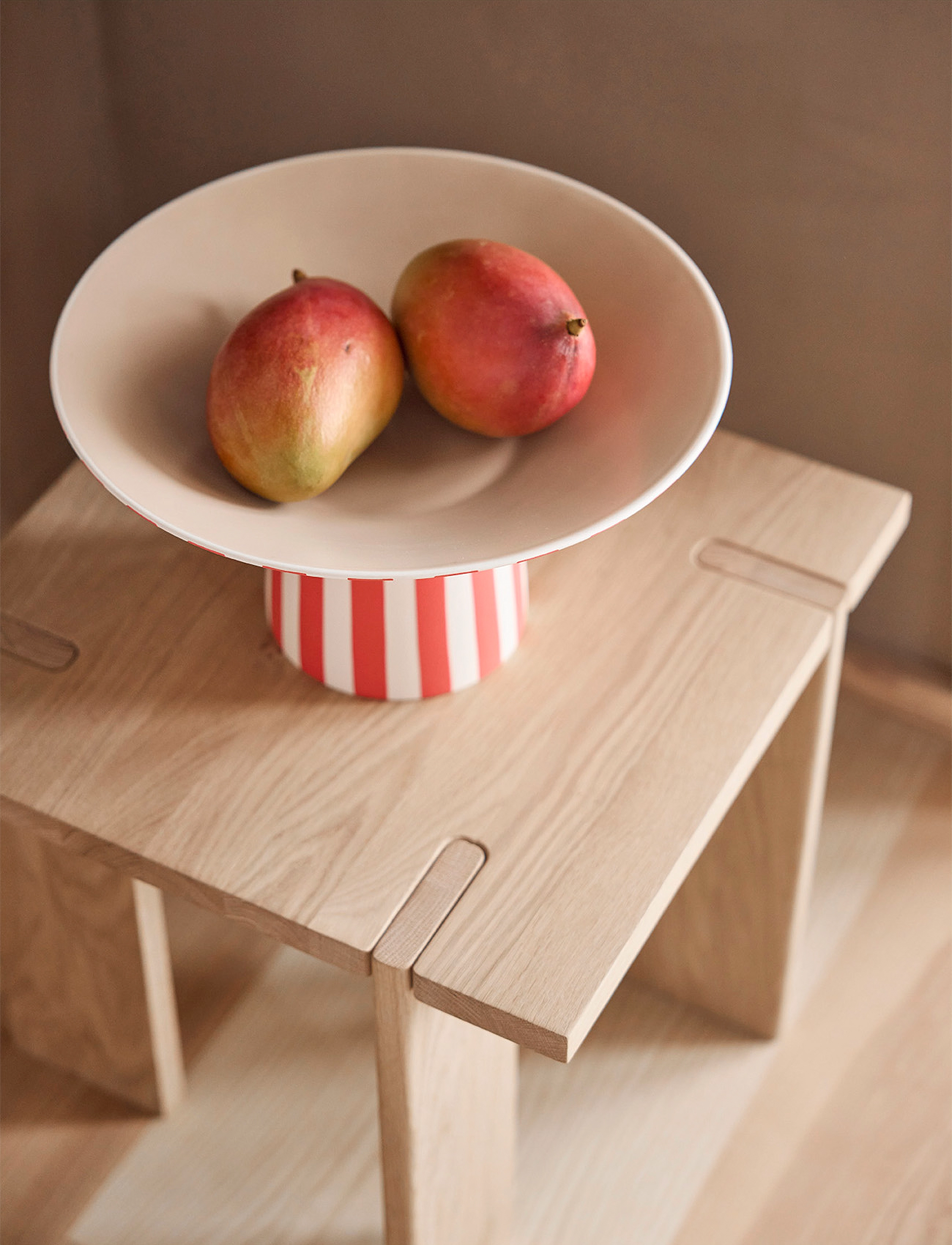 OYOY Living Design - Toppu Centerpiece  High - tarjottimet - red - 3