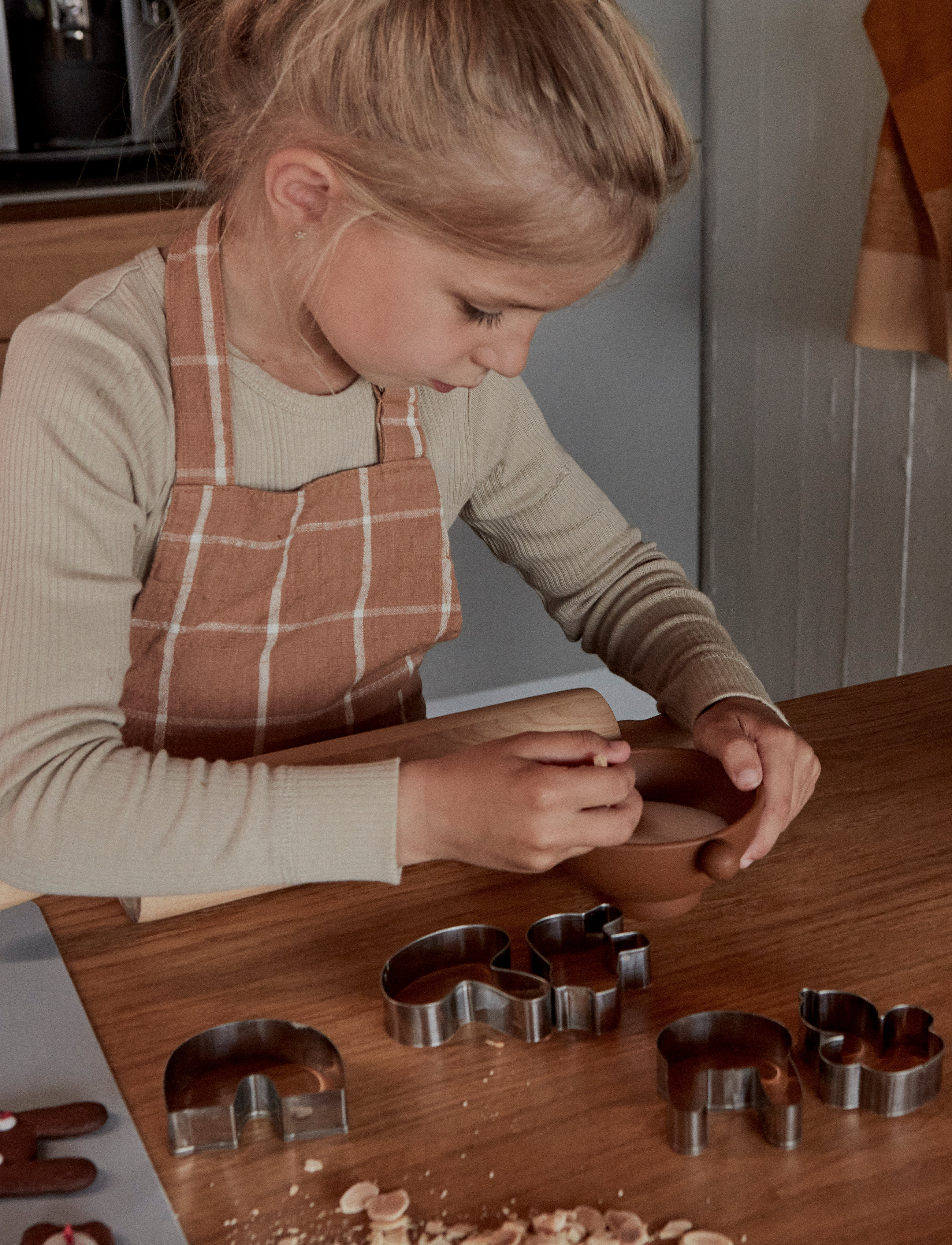 OYOY MINI Gobi Apron Mini, 56X44 cm, Baking & Cooking, Braun - Aprons, Kinder