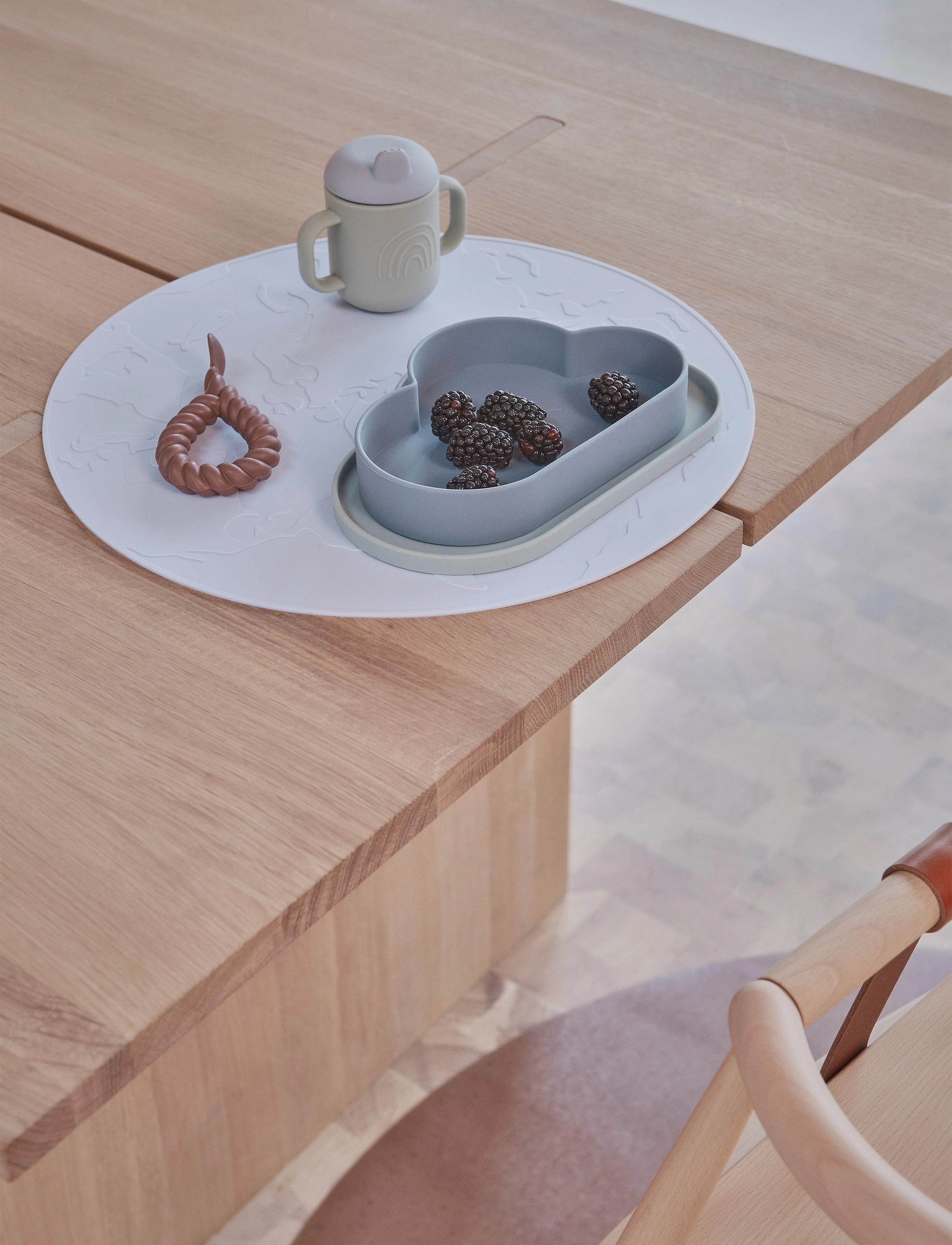 OYOY MINI Placemat The World, Ø 39 cm, Blue, Måltid > Dækkeservietter Og Bordskånere, Børn