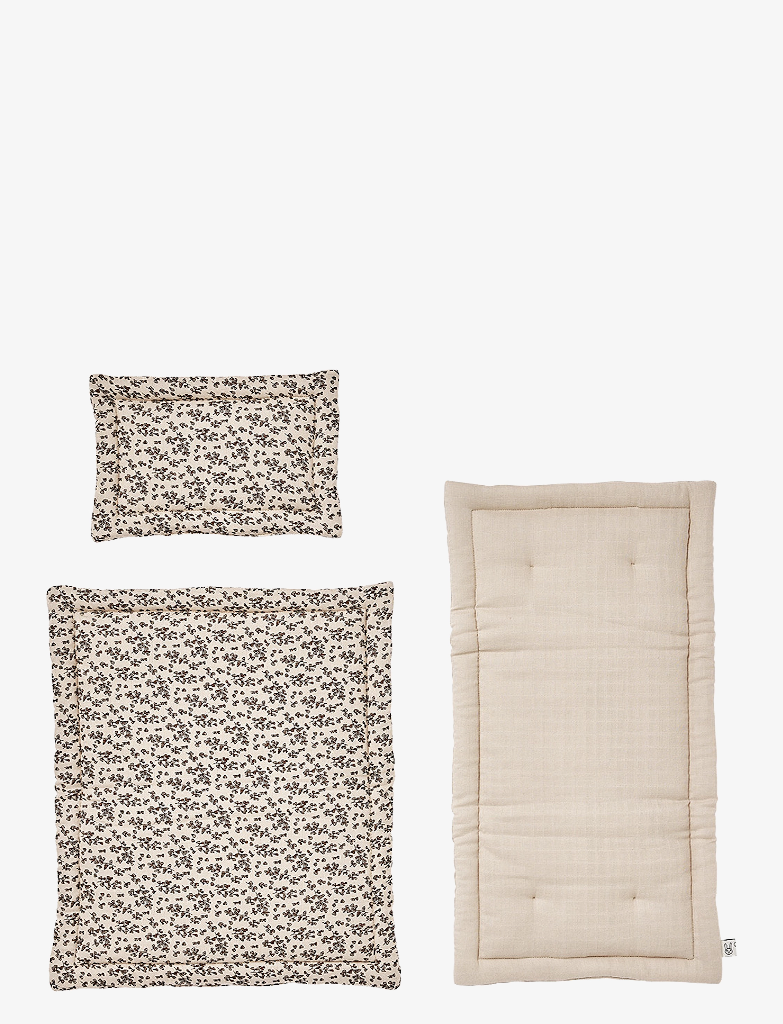 Leaf Doll Bedding With Mattress
