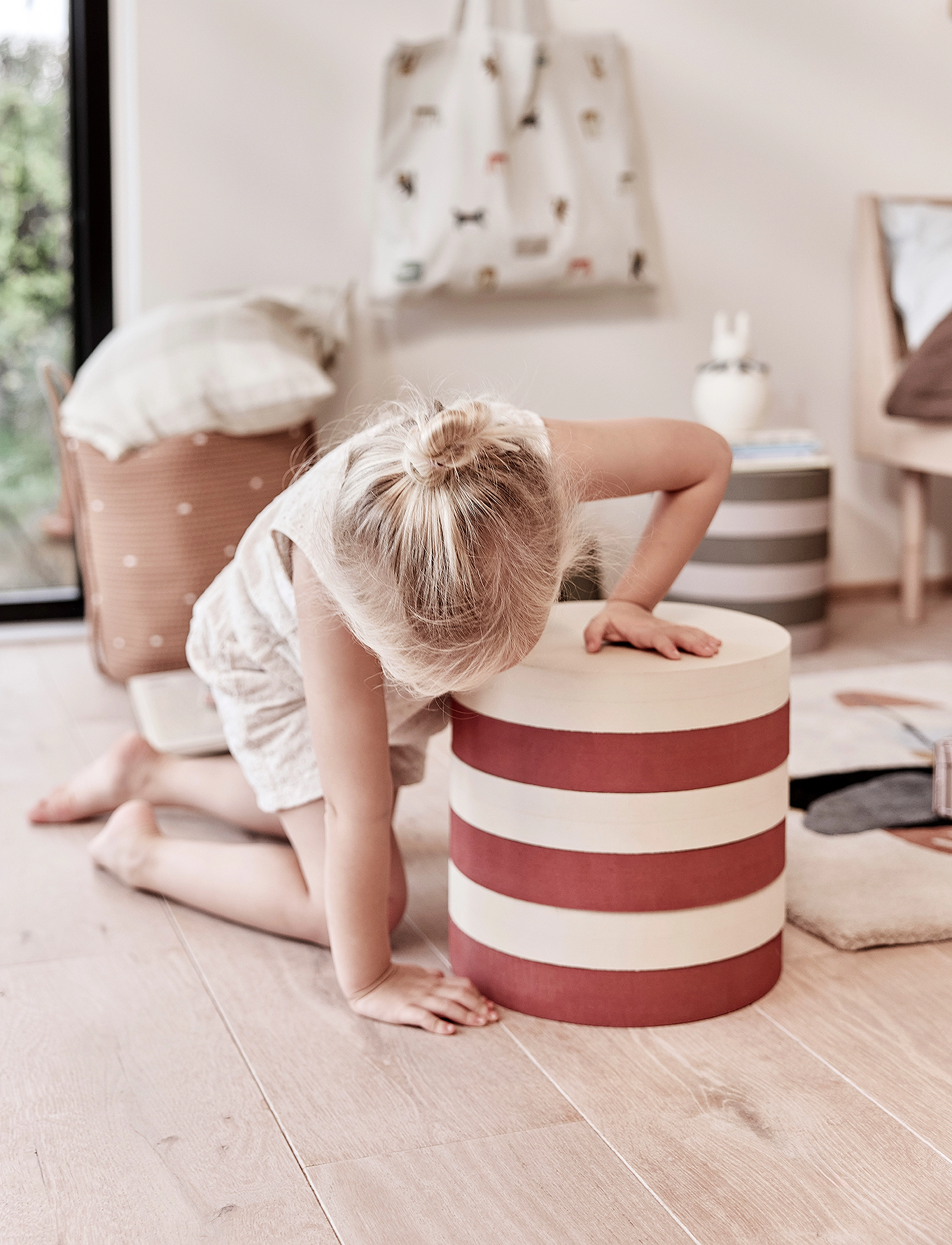 OYOY MINI - Iro Stacking Stool - furniture - vanilla / nutmeg - 2