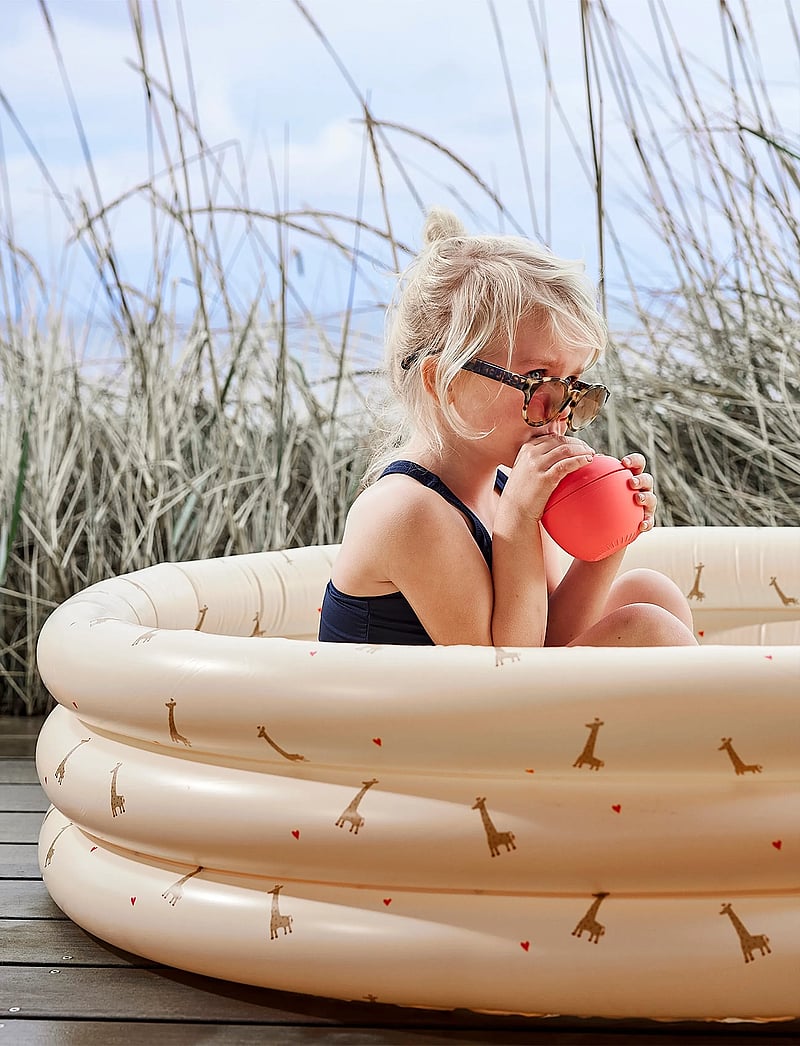 OYOY MINI - Giraffe Swimming Pool Large & Beach Ball - barnpooler - butter - 2