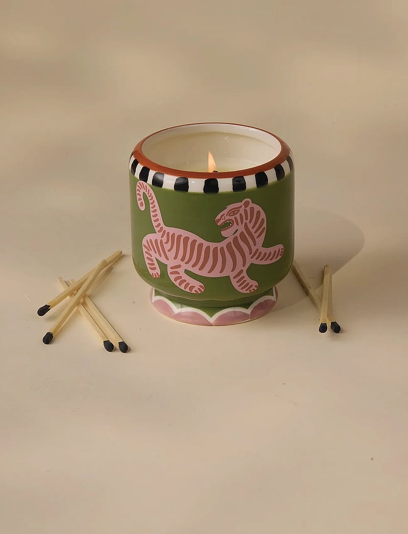Paddywax - Adopo Tiger Ceramic Candle - Black Cedar & Fig Boxed - nach preis einkaufen - green - 0