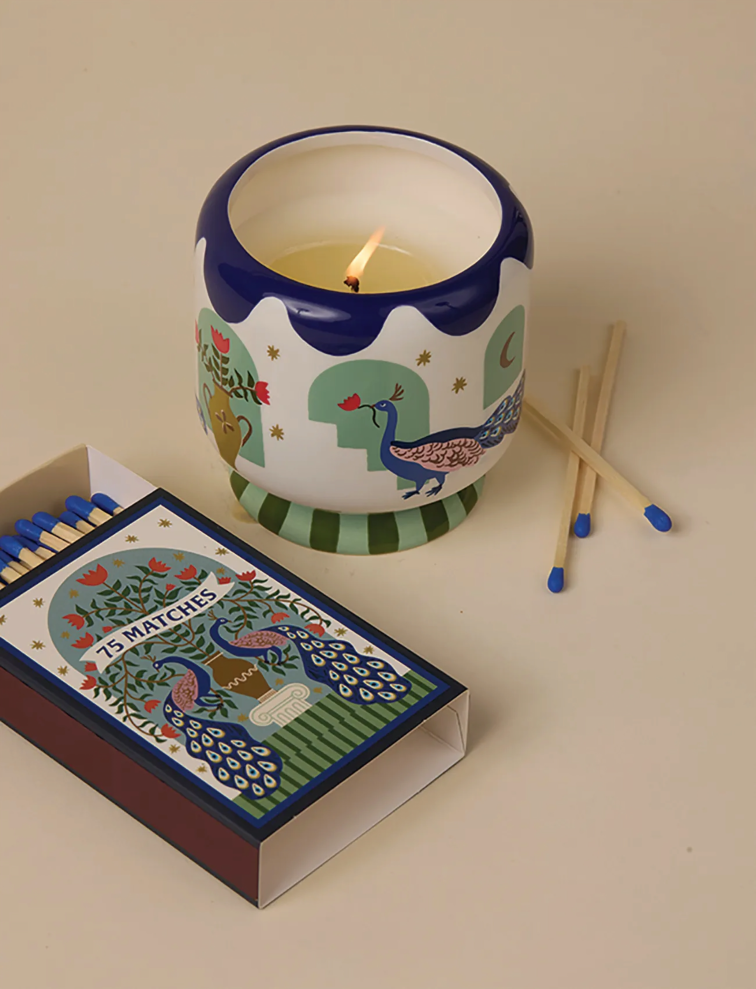 Paddywax Duftlys Adopo Peacock, Ø 9 cm, Candles, Mehrfarbig/gemustert - Block Homeware
