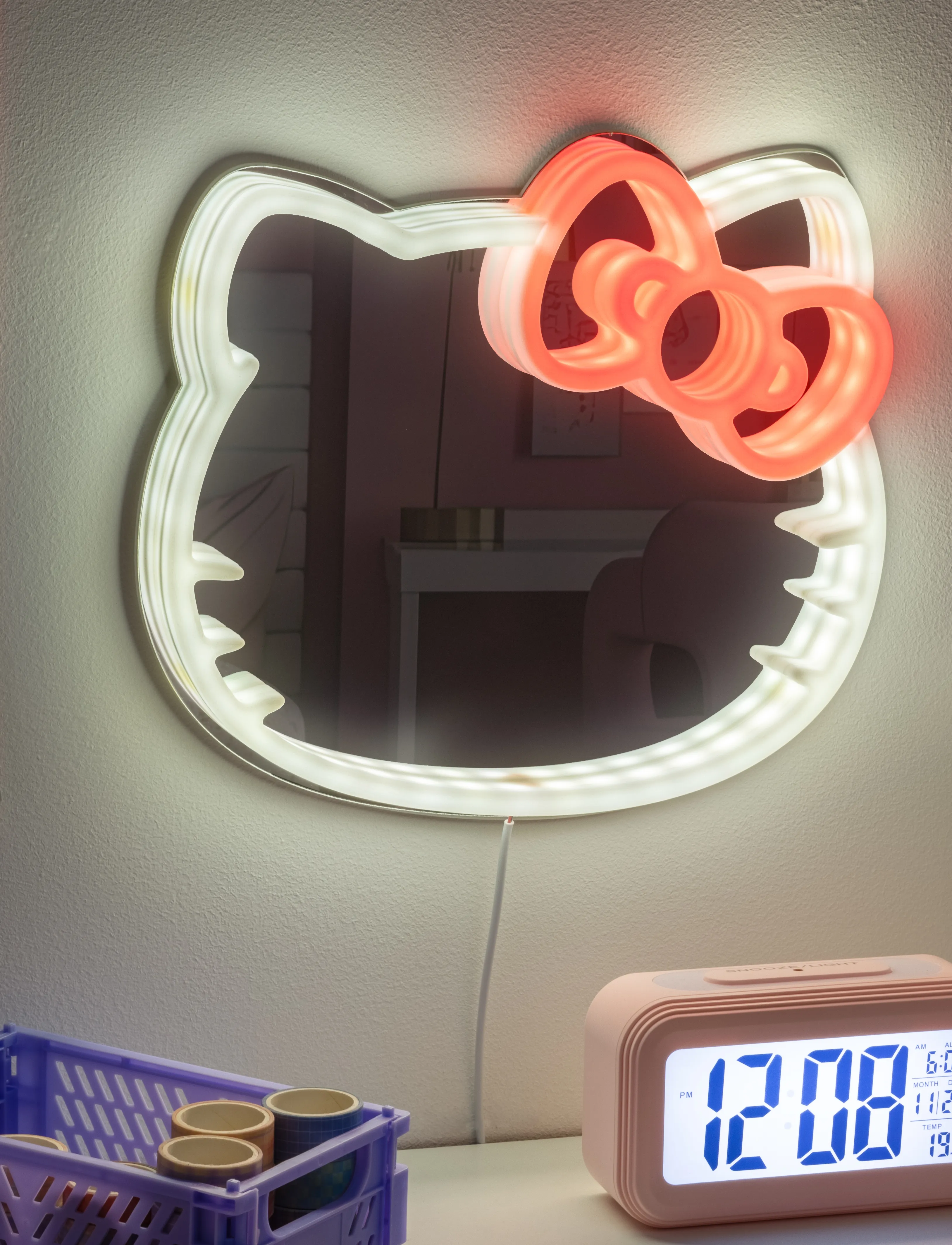 Paladone - HELLO KITTY WALL MOUNTABLE LED NEON MIRROR - väggdekor - white - 3
